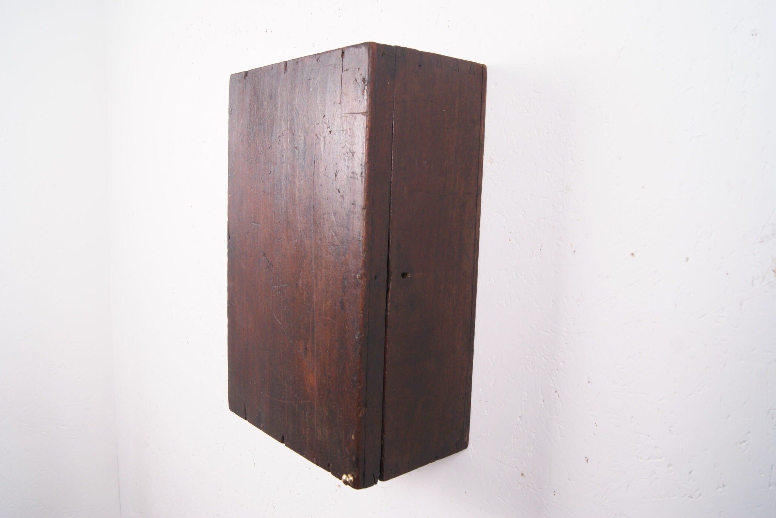 small-wall-cabinet-2