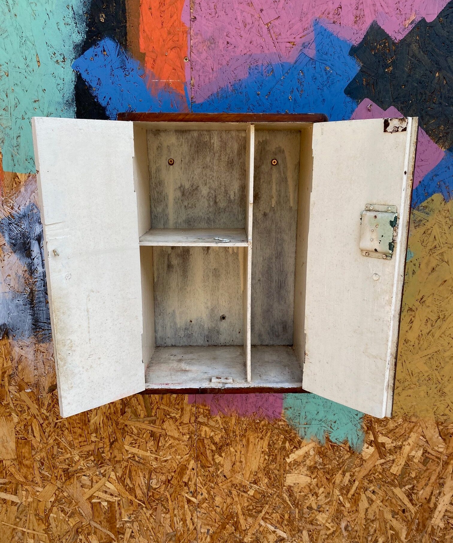 small-wall-cabinet-3