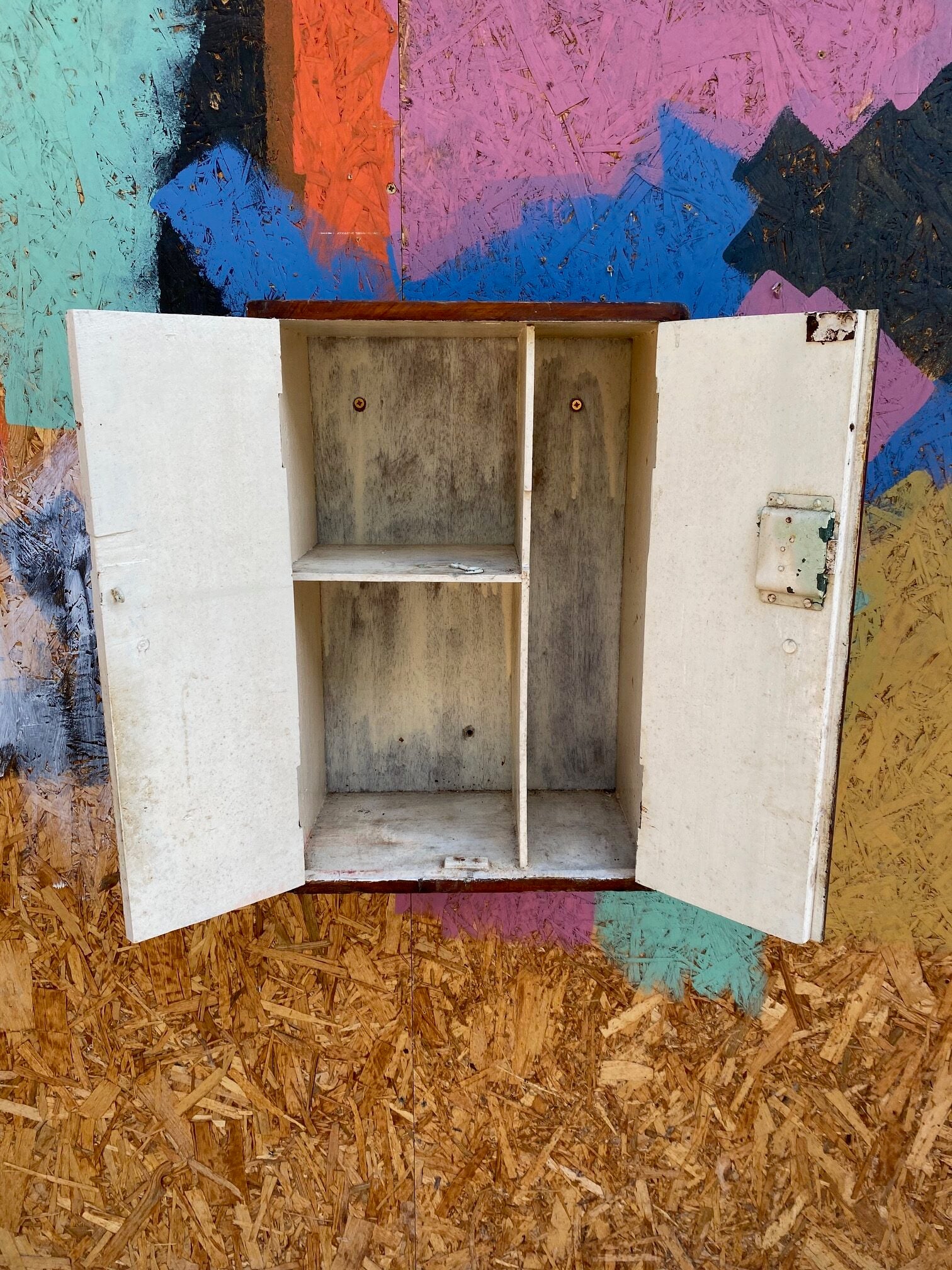 small-wall-cabinet-3