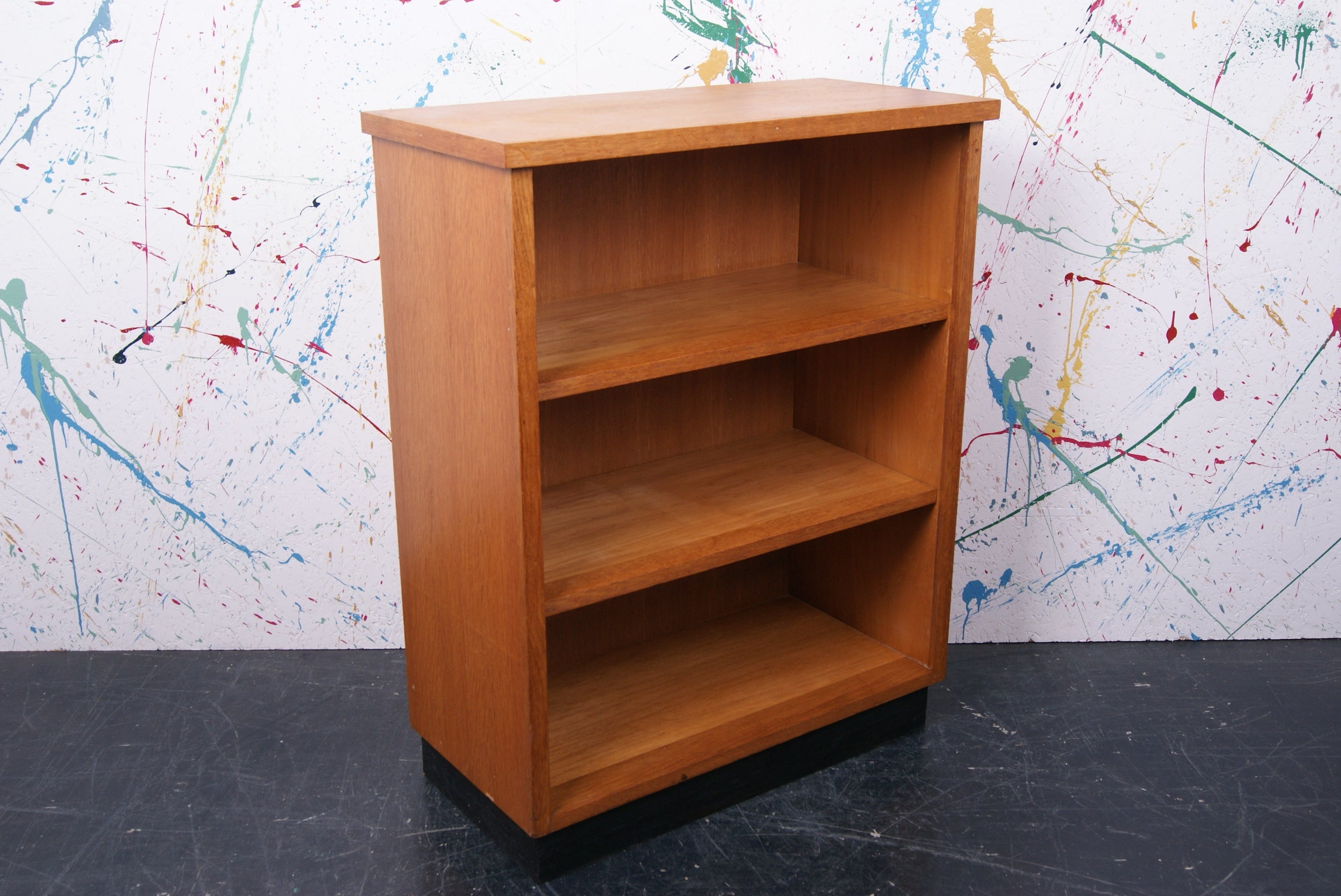 small-wooden-bookcase-4