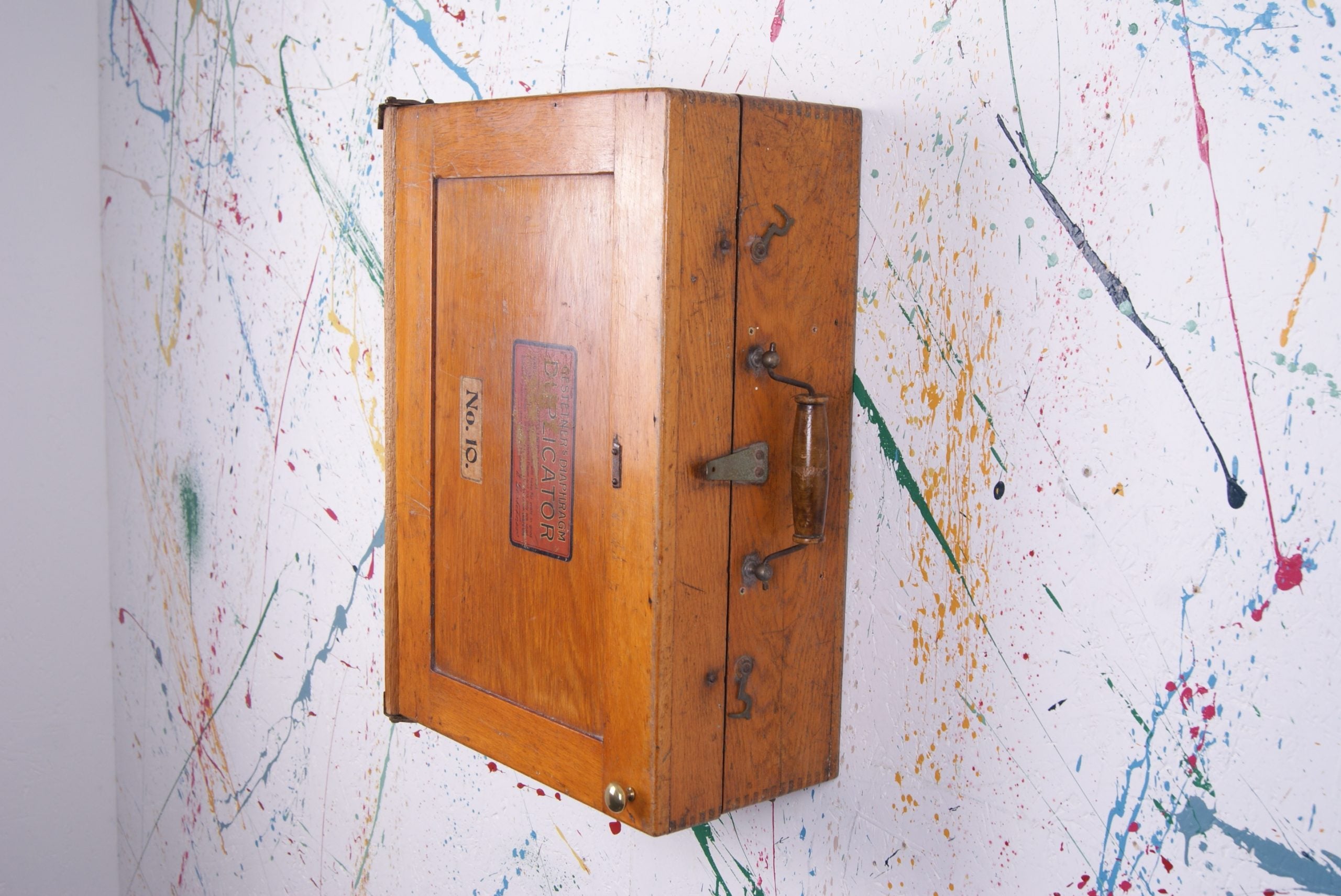 small-wooden-cabinet-2