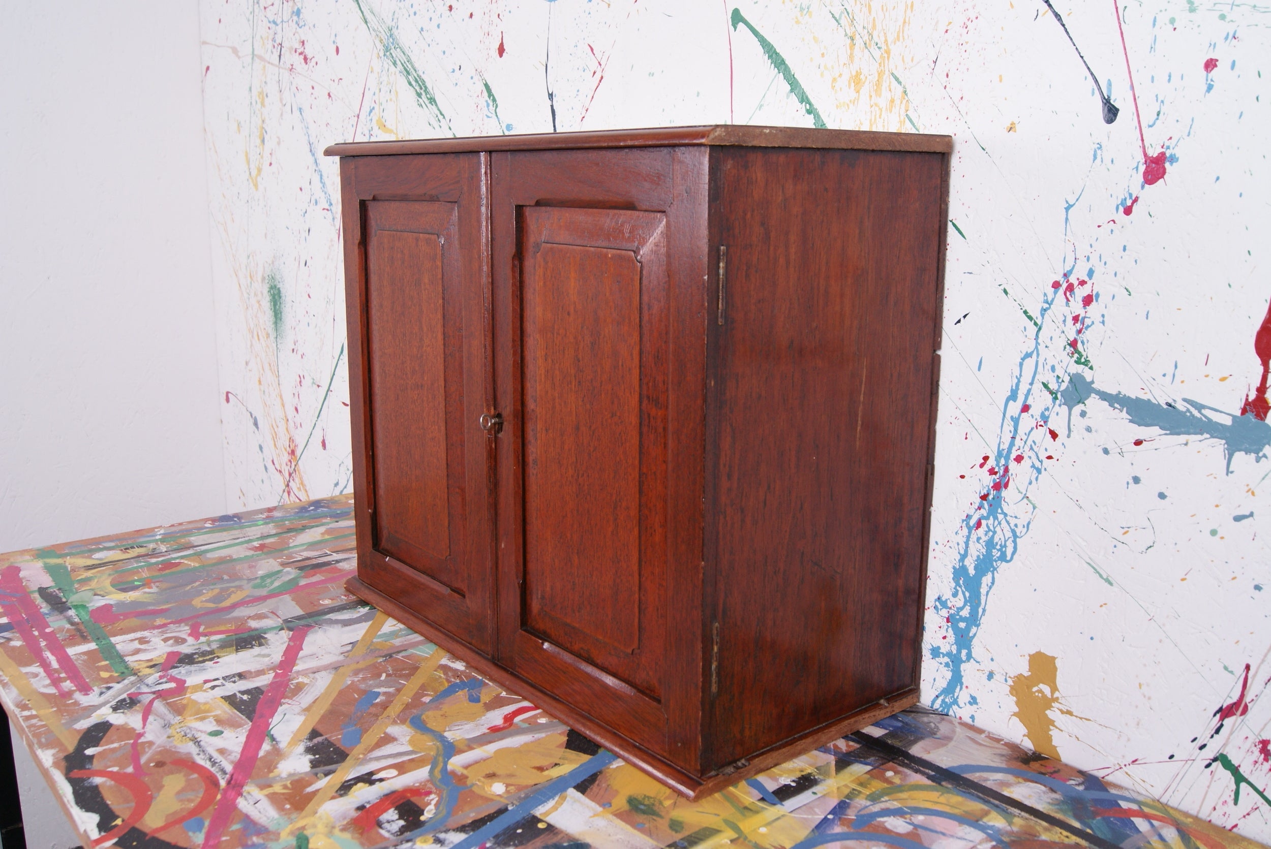 small-wooden-cabinet-2