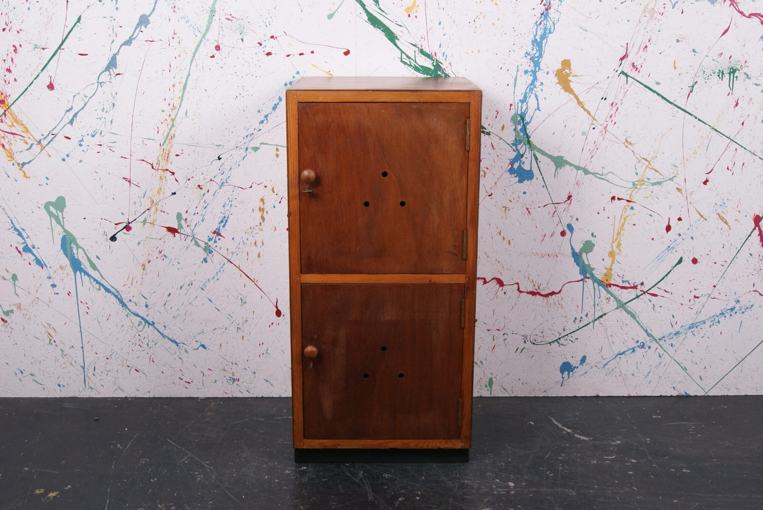 small-wooden-locker-1