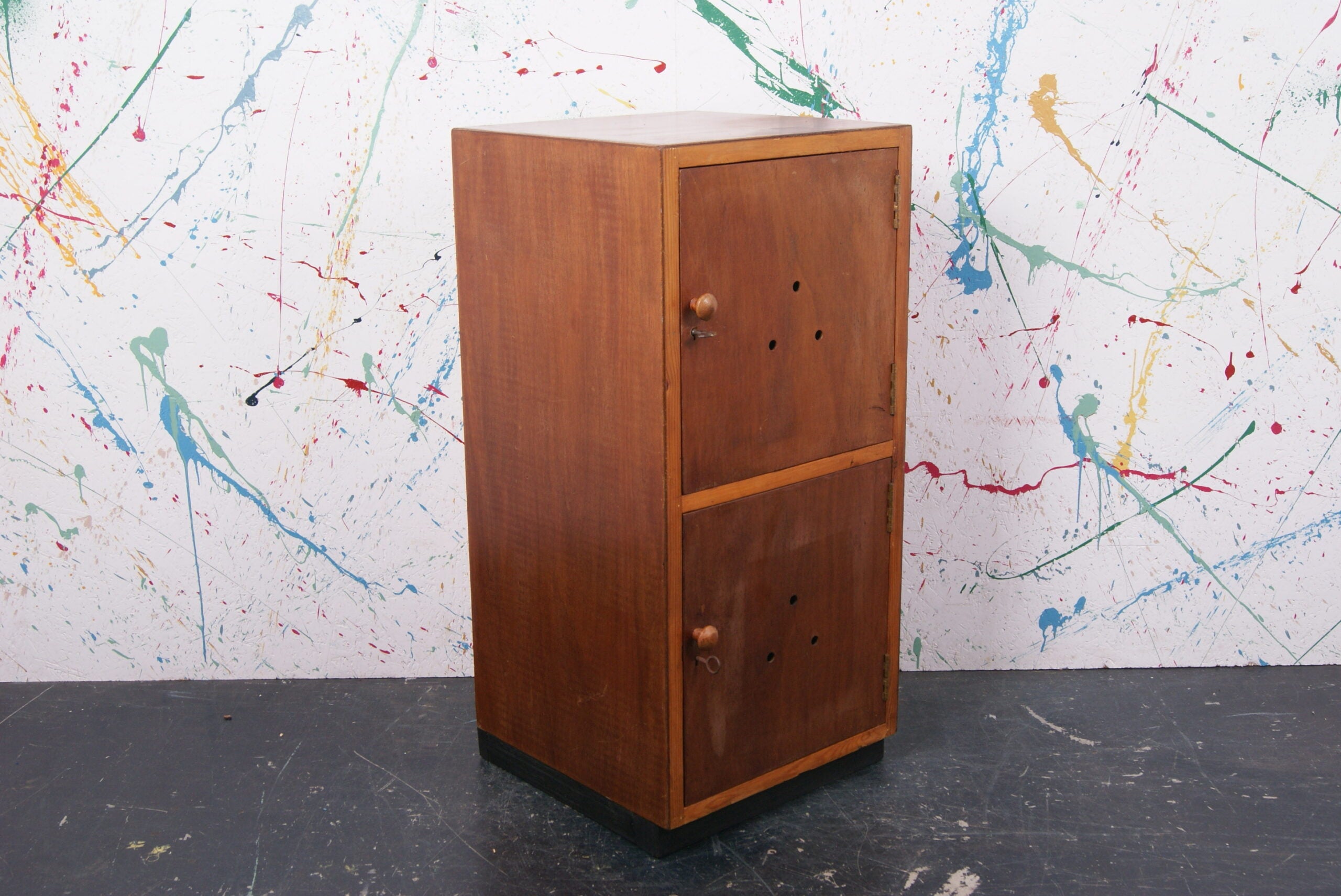 small-wooden-locker-2