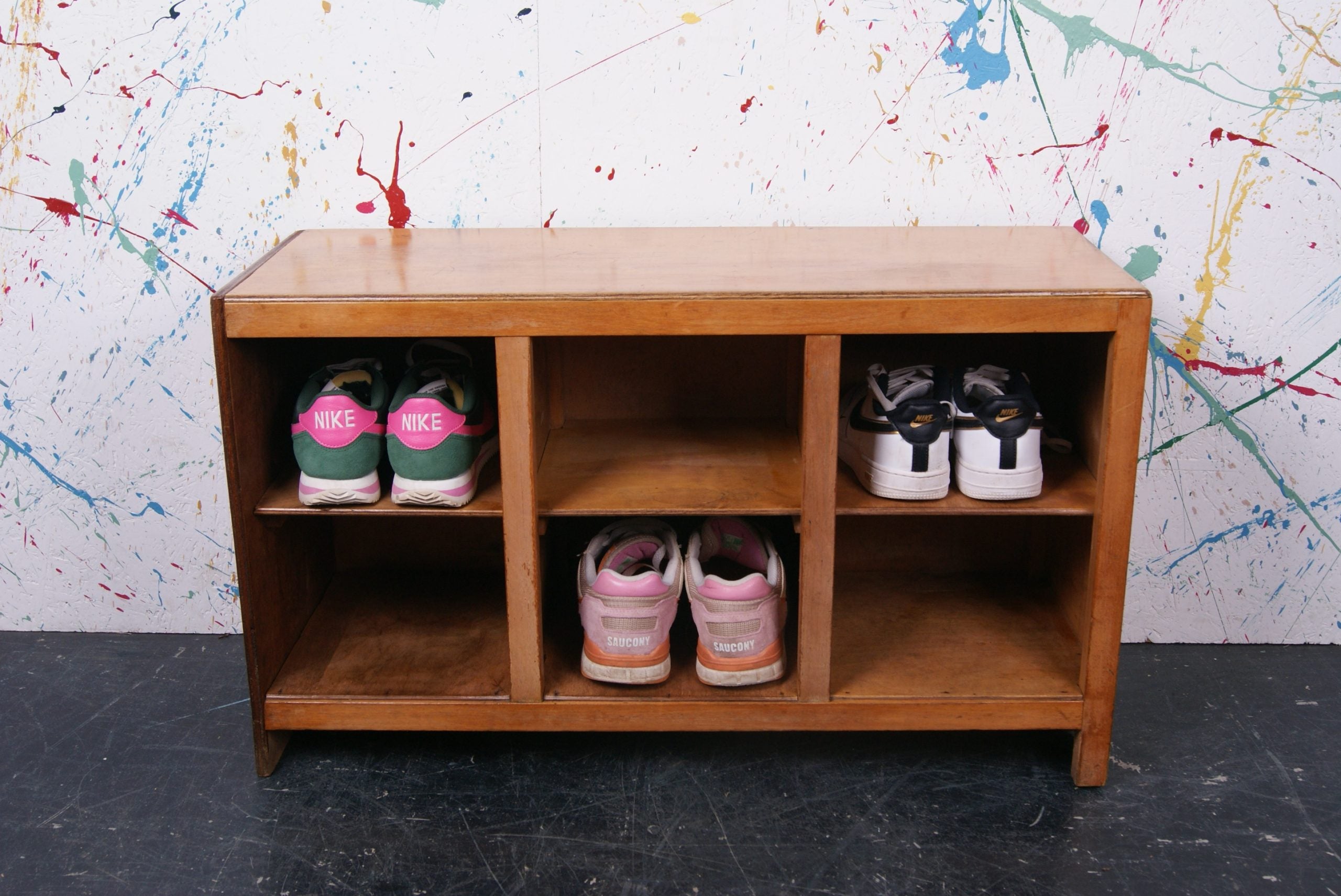 small-wooden-shoe-storage-bench-7