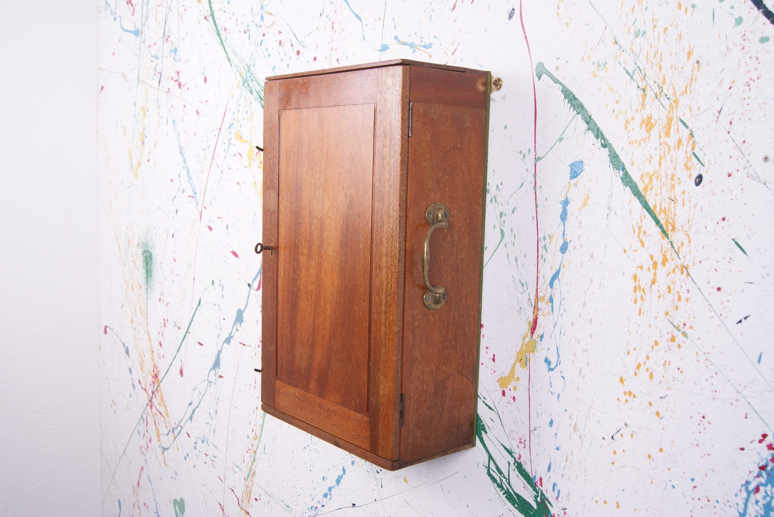small-wooden-wall-cabinet-2