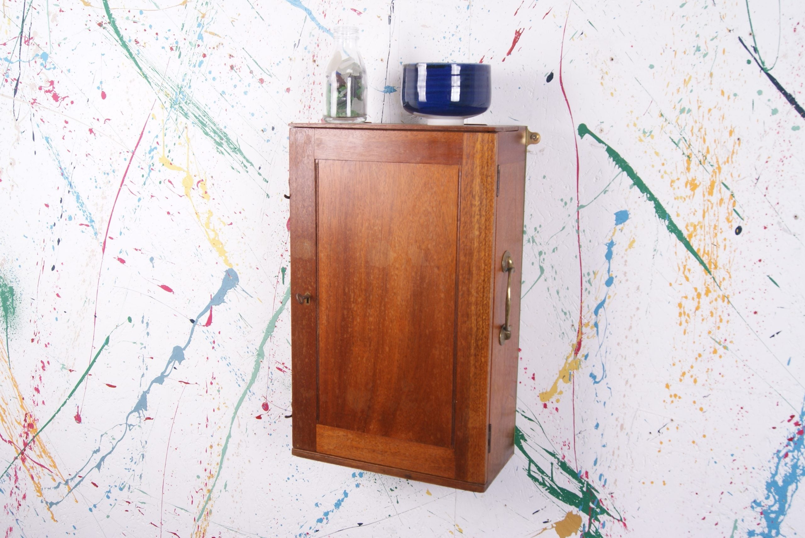 small-wooden-wall-cabinet-4