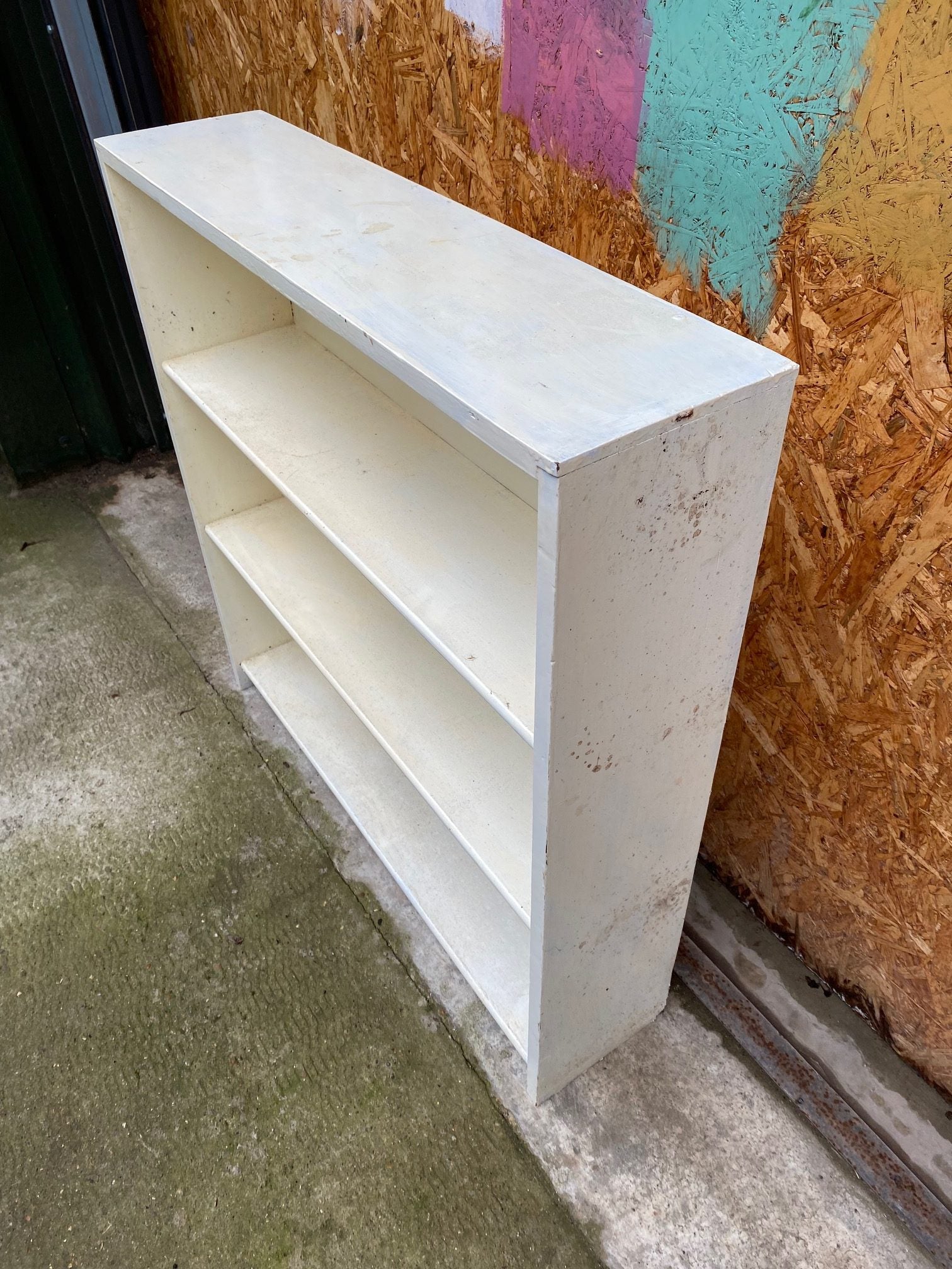 square-wooden-bookcase-2
