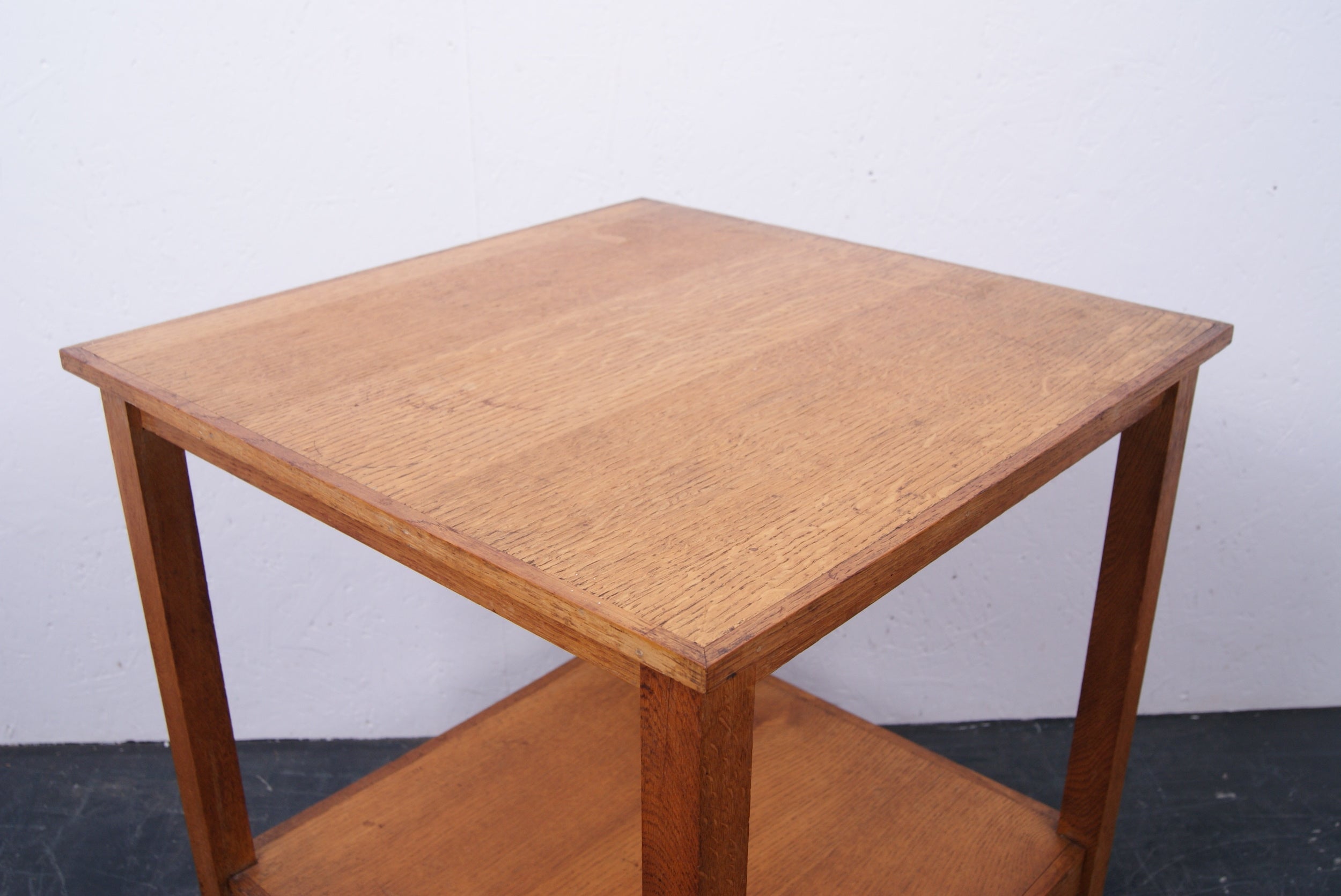 square-wooden-trolley-4