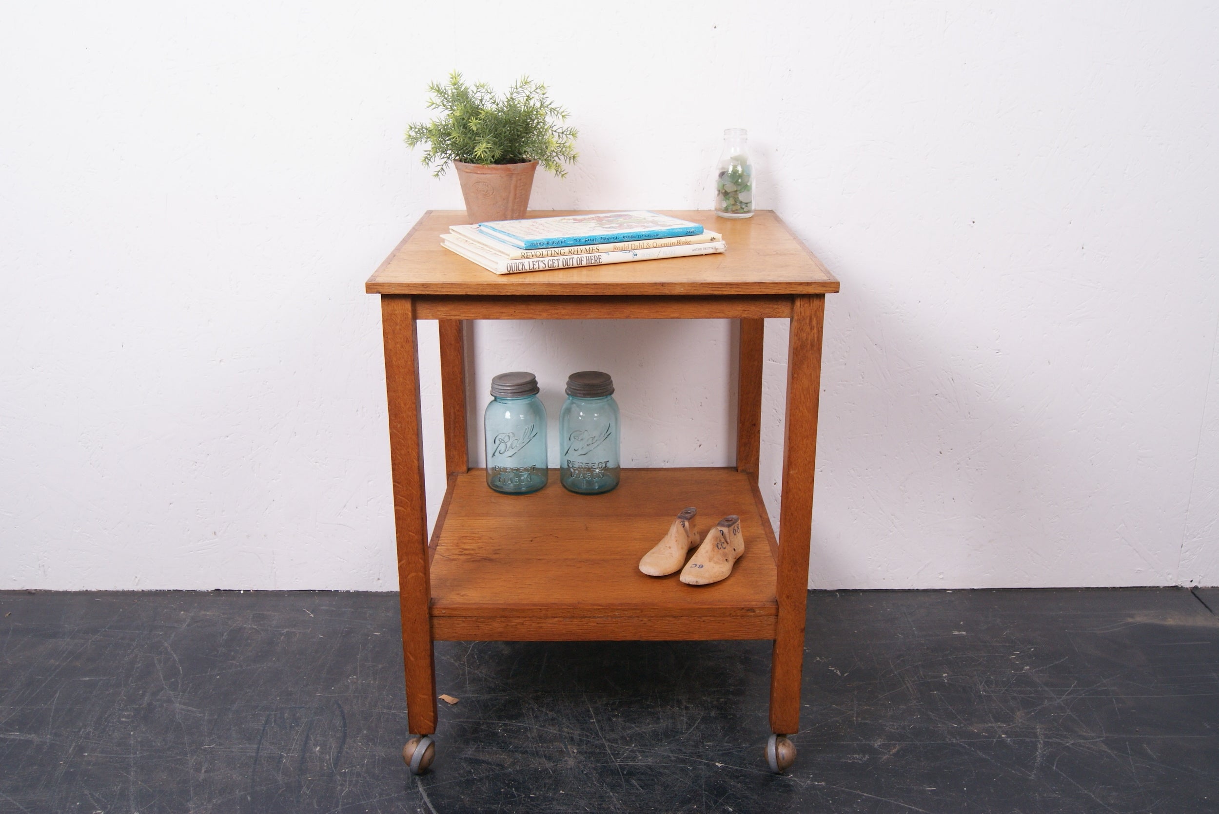square-wooden-trolley-6