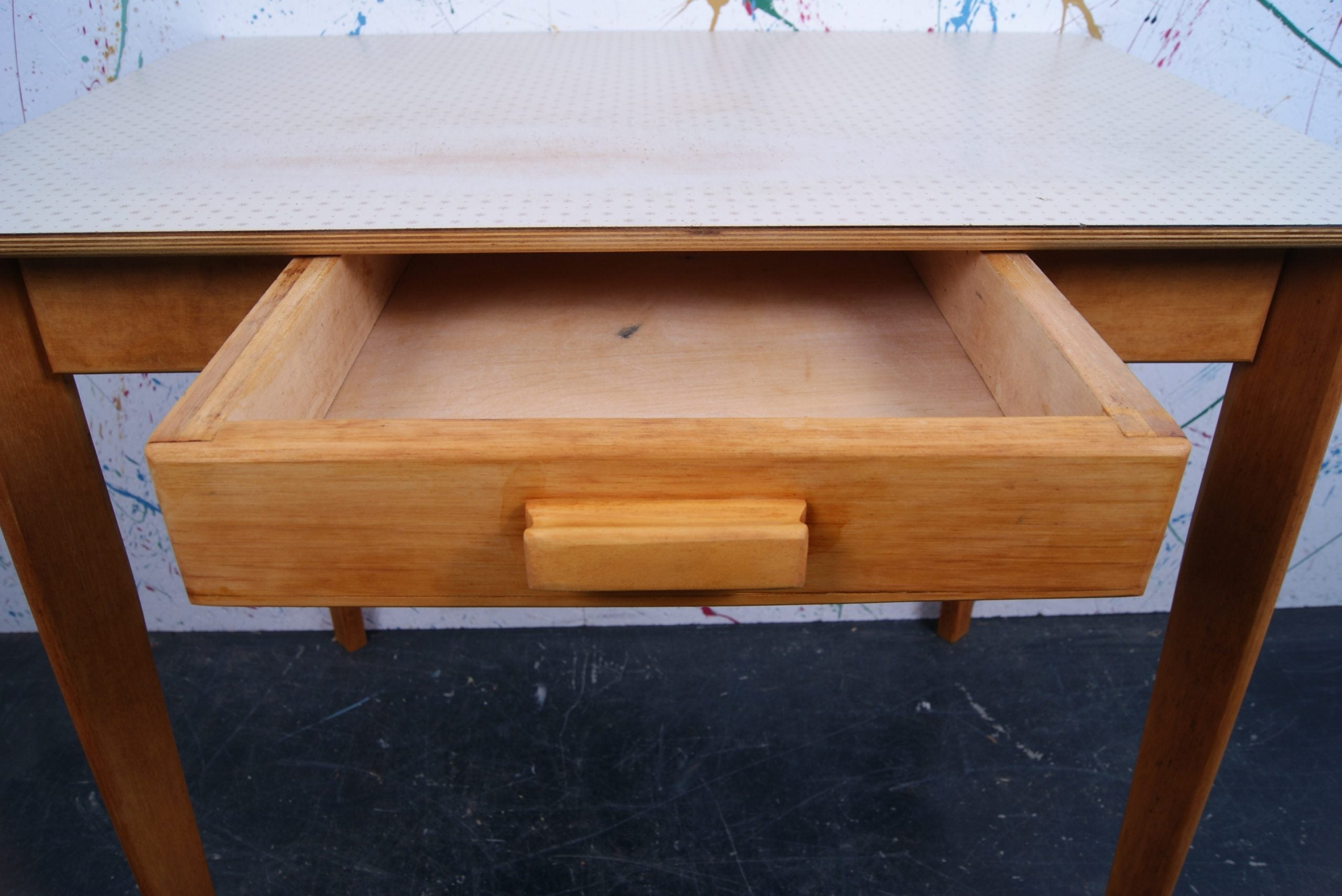 star-formica-table-2