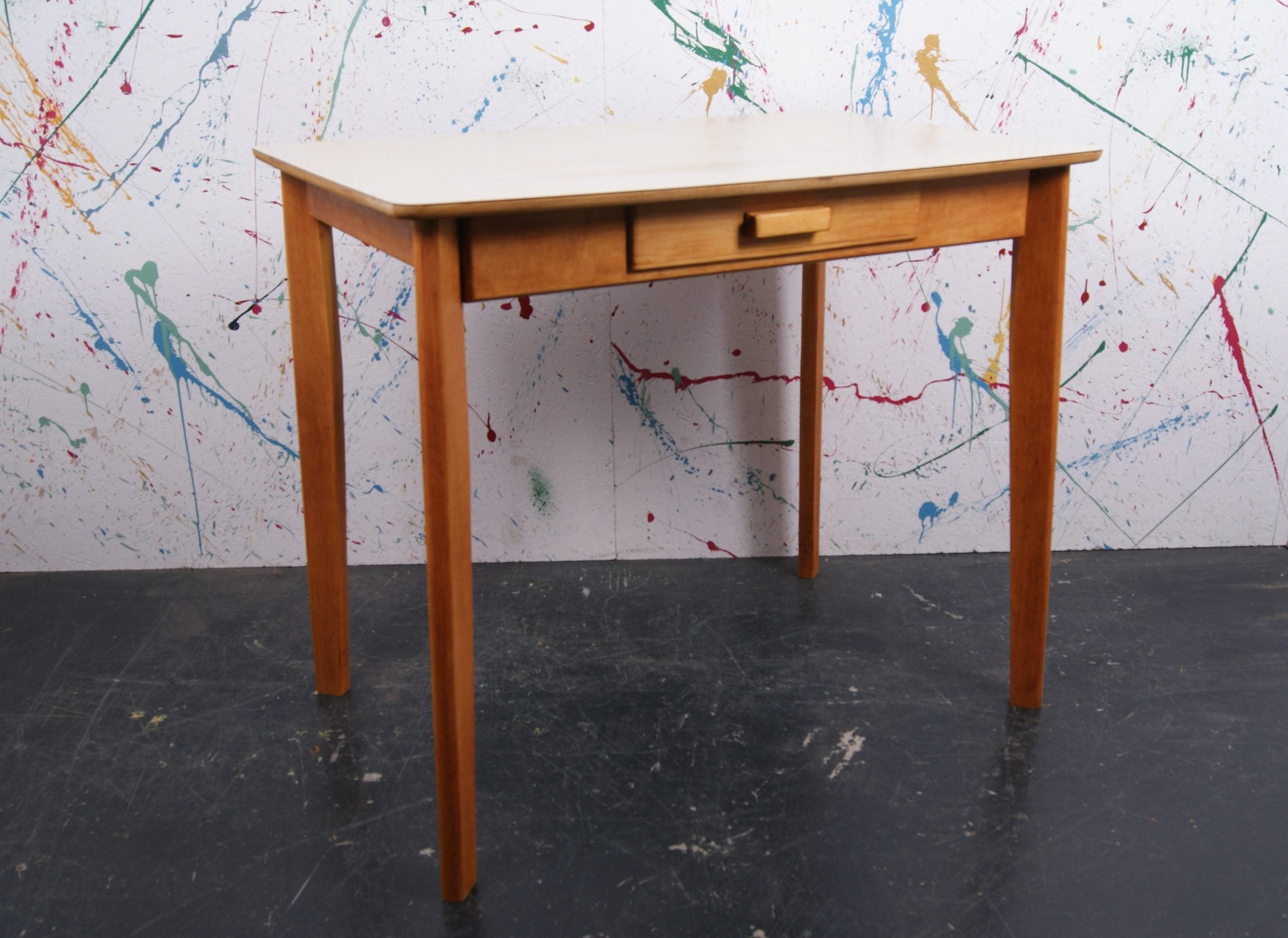 star-formica-table-6