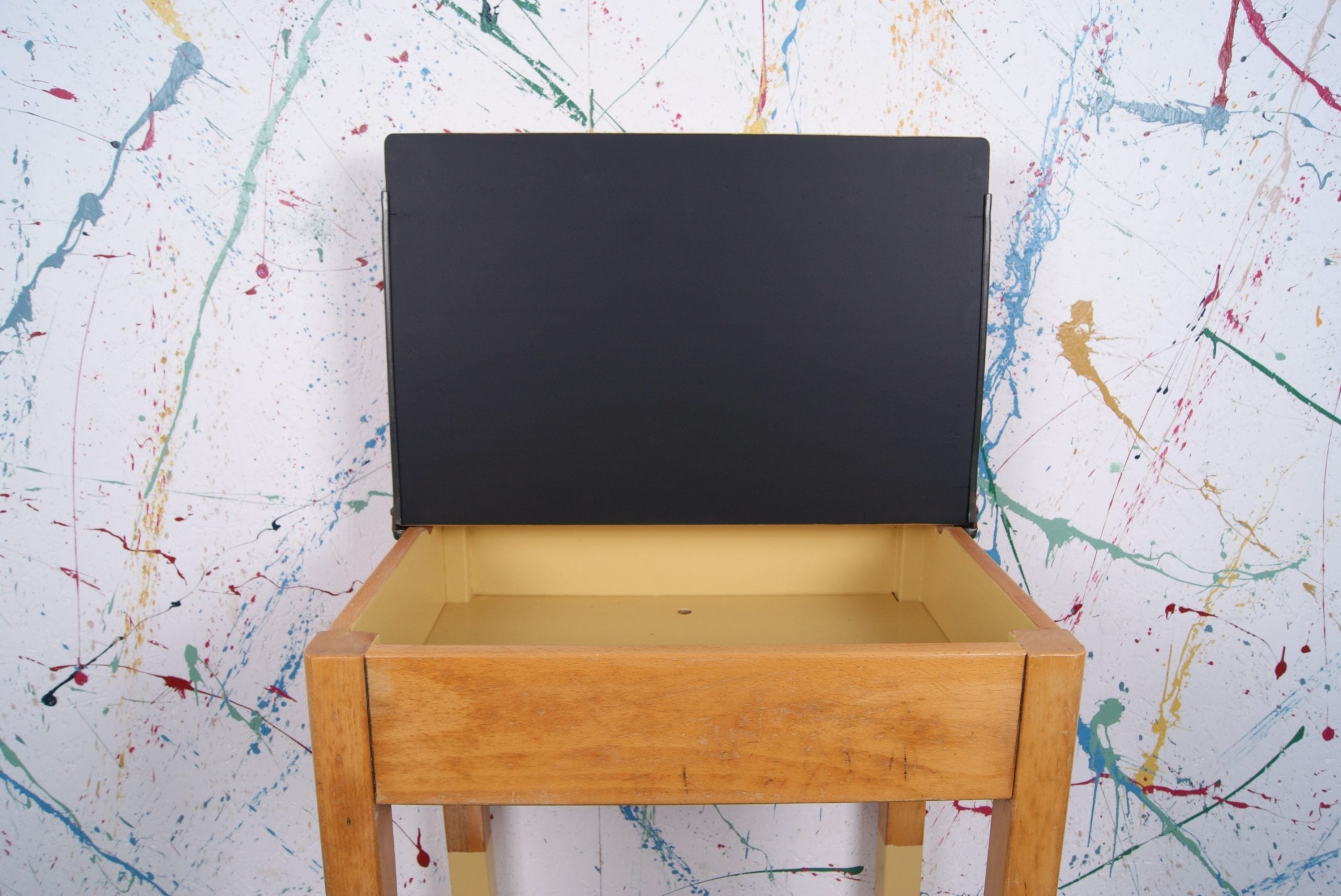 sudbury-yellow-single-school-desk-2