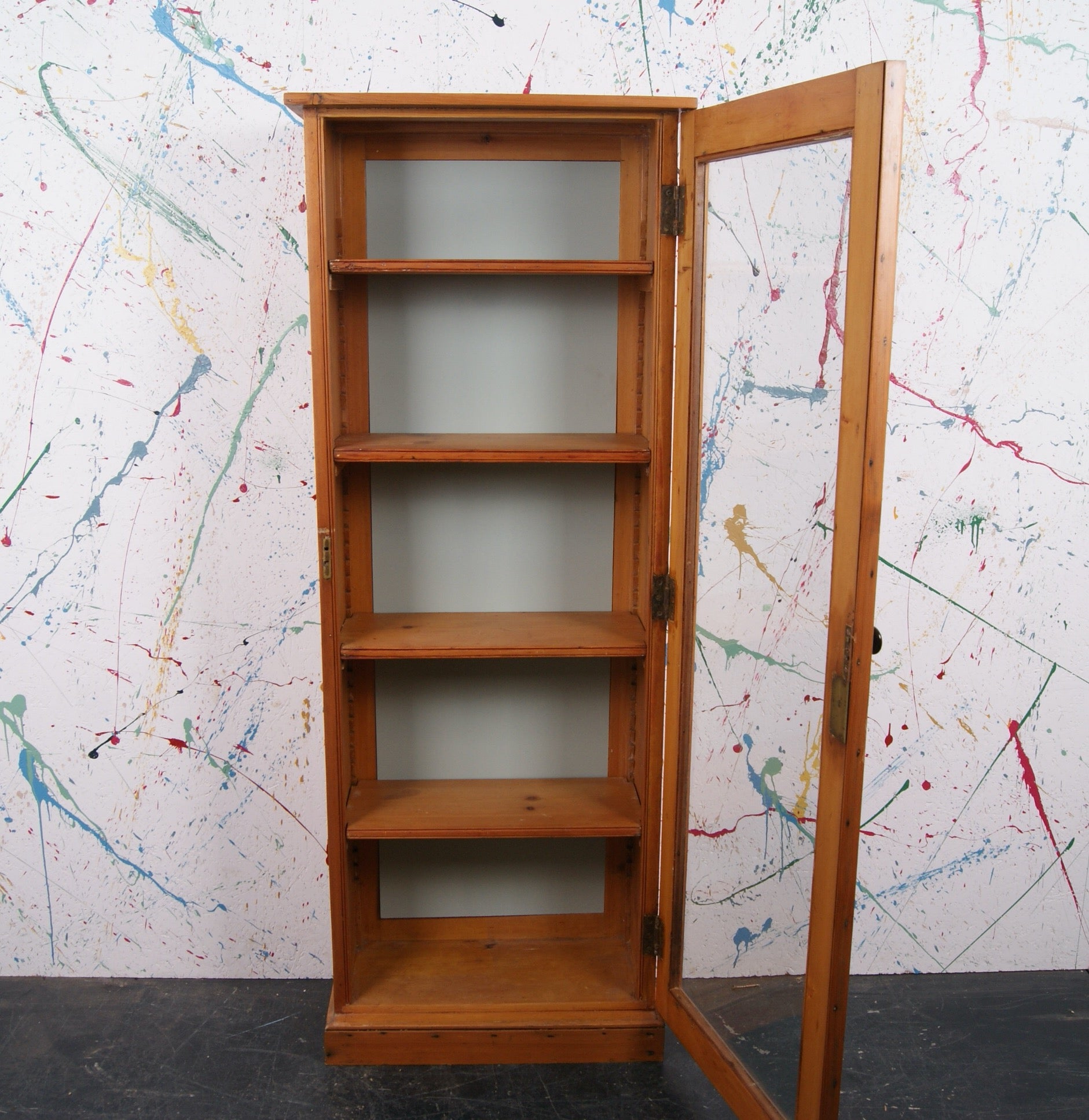 tall-glass-cabinet-2