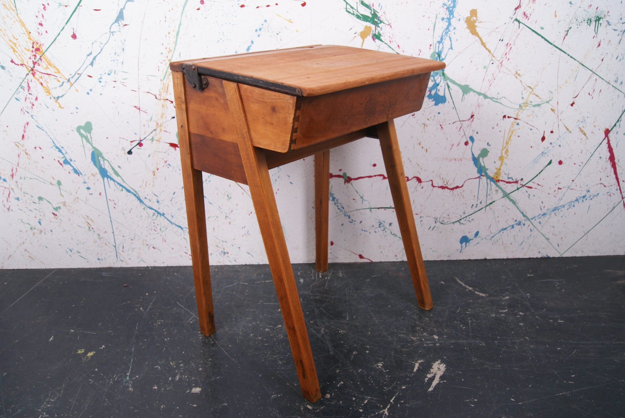 tall-single-school-desk-4