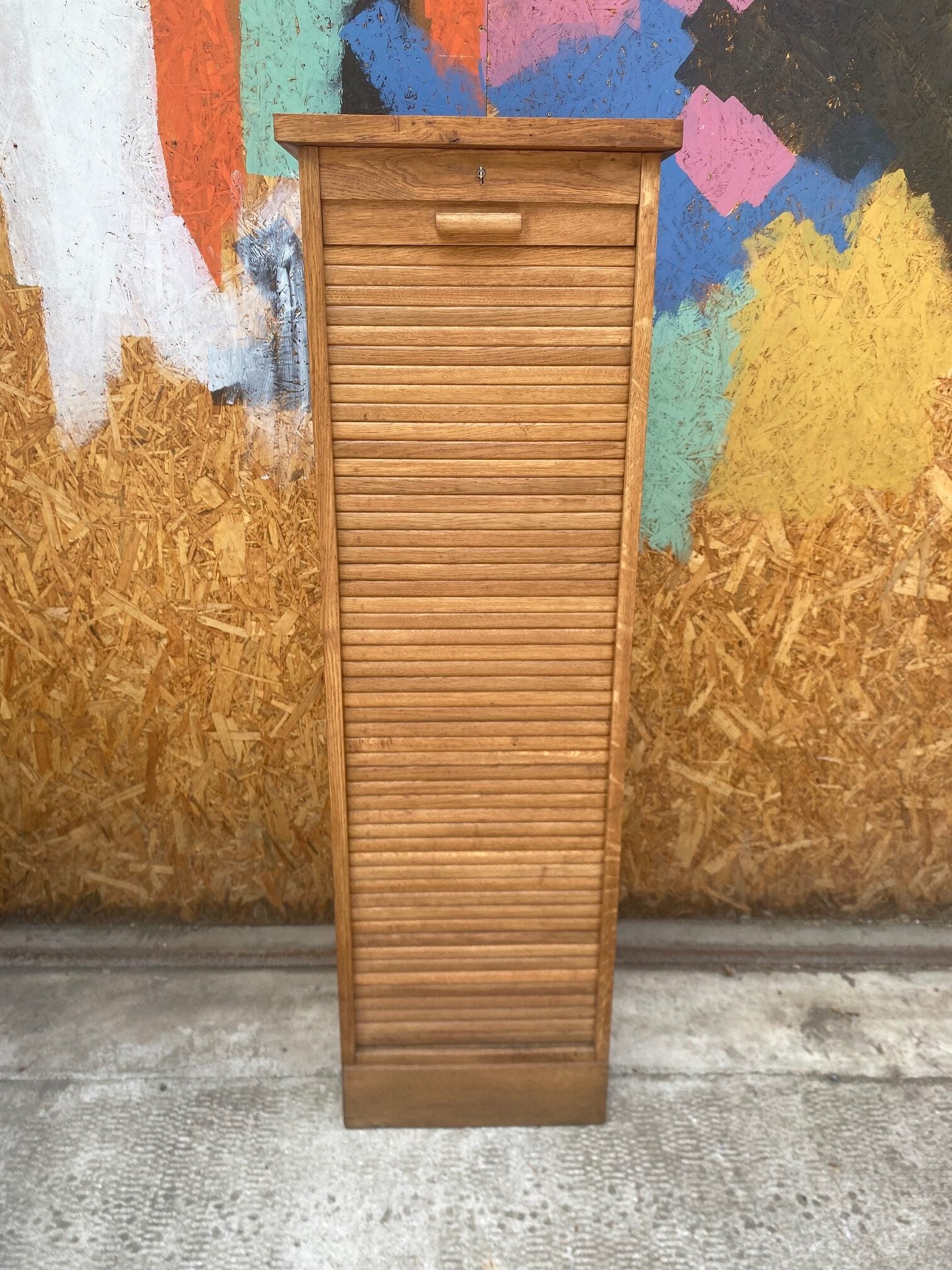 tall-tambour-60