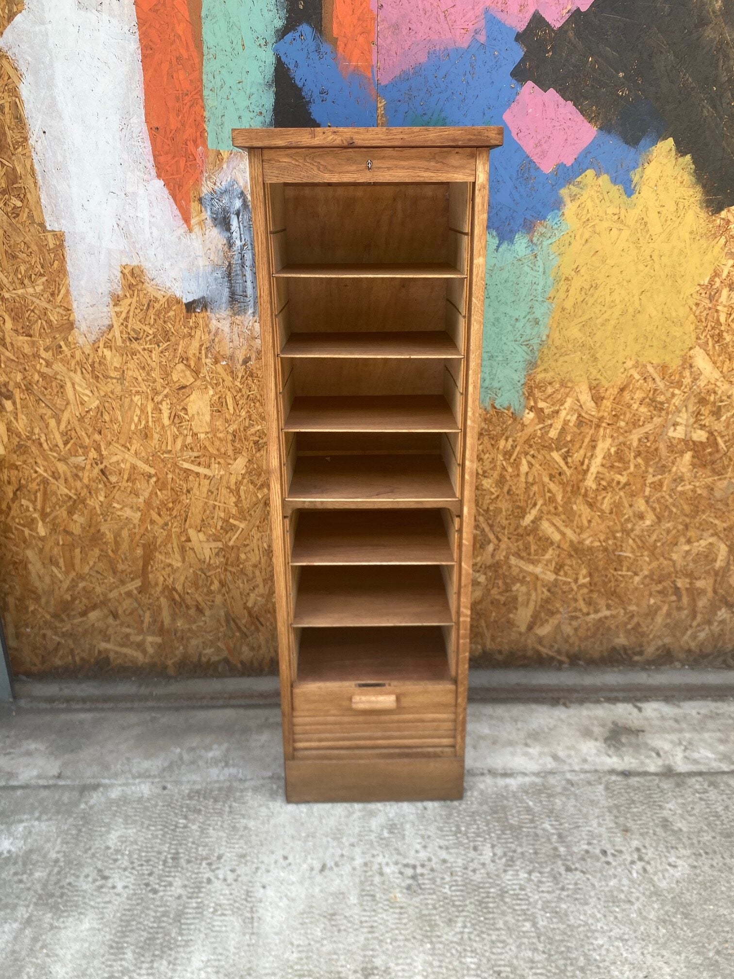 tall-tambour-64