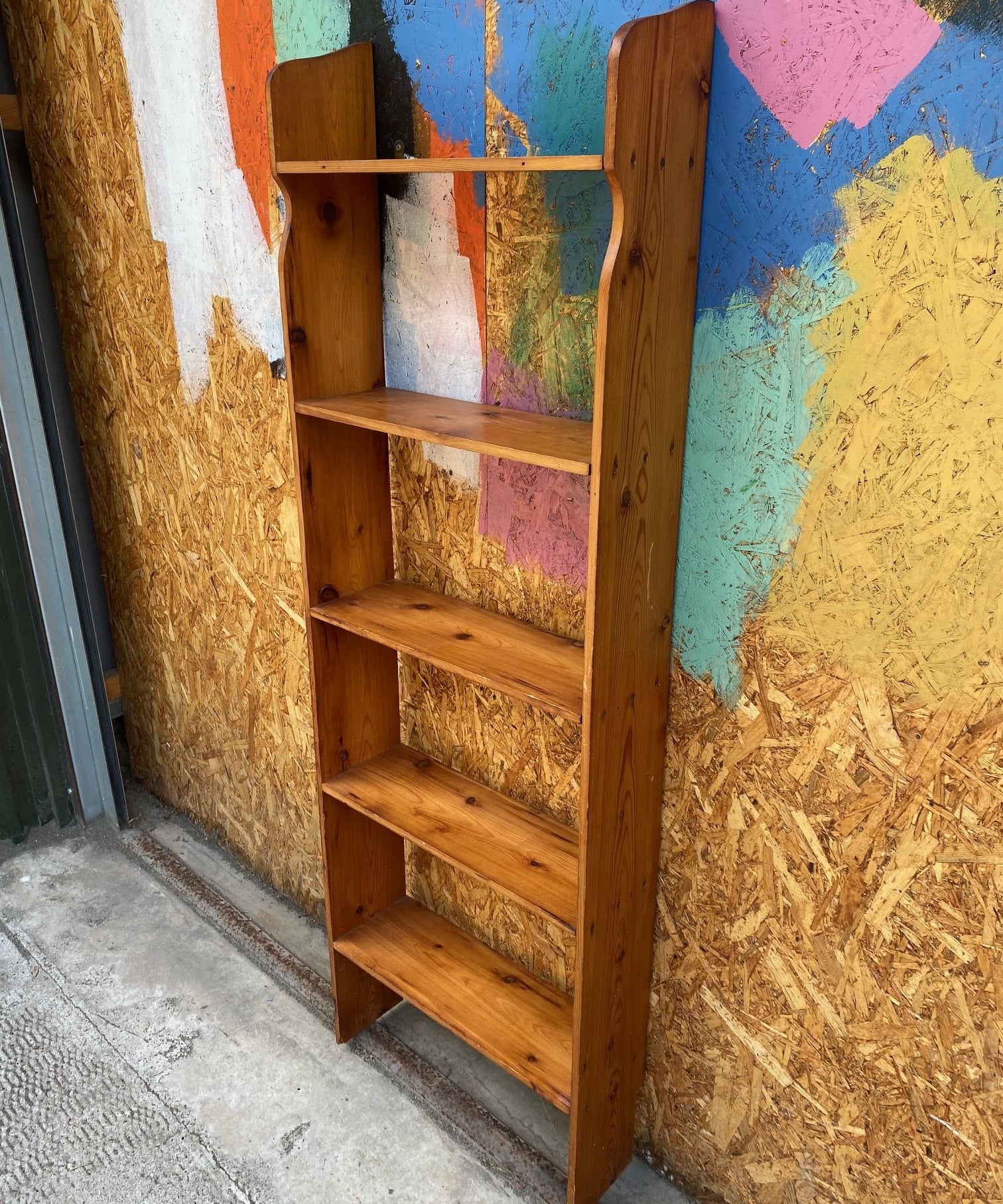 tall-wall-shelving-unit-2