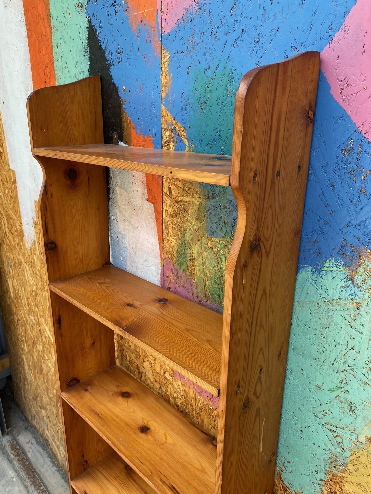 tall-wall-shelving-unit-3