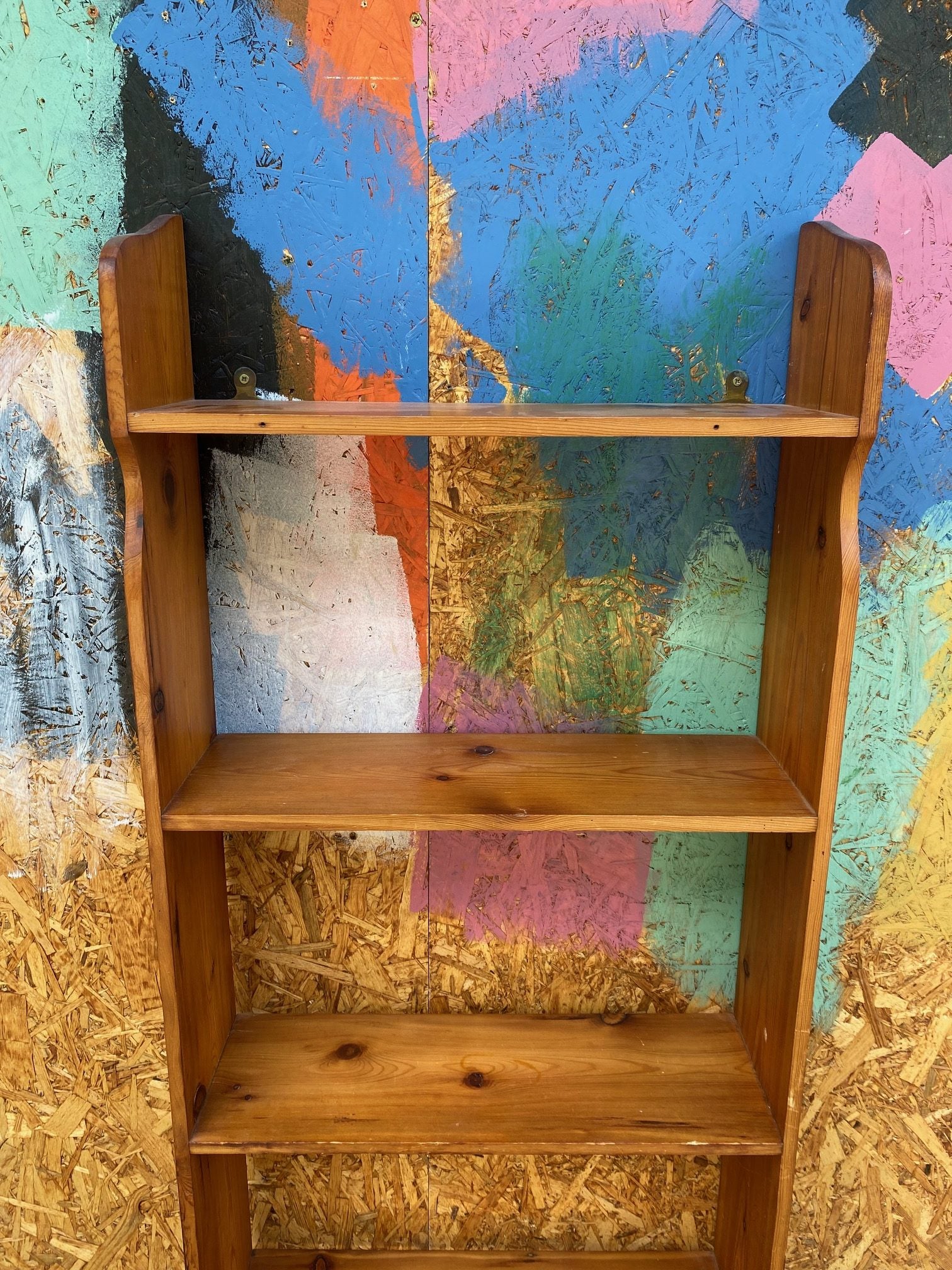 tall-wall-shelving-unit-4