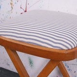upholstered-foldable-stool-2