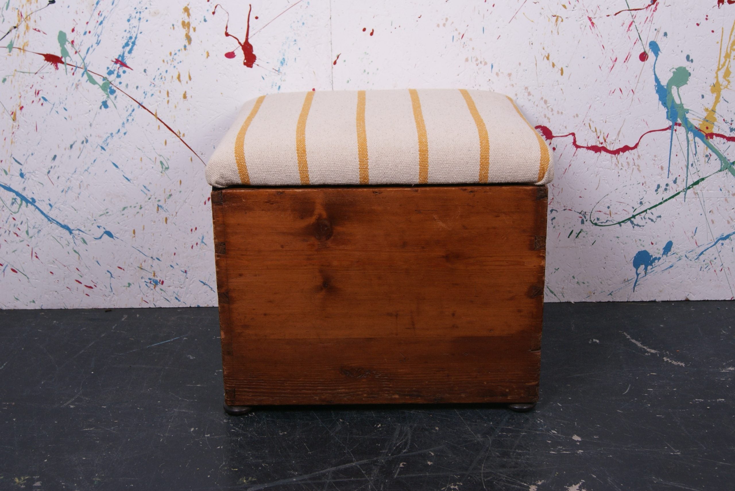 upholstered-storage-box-1
