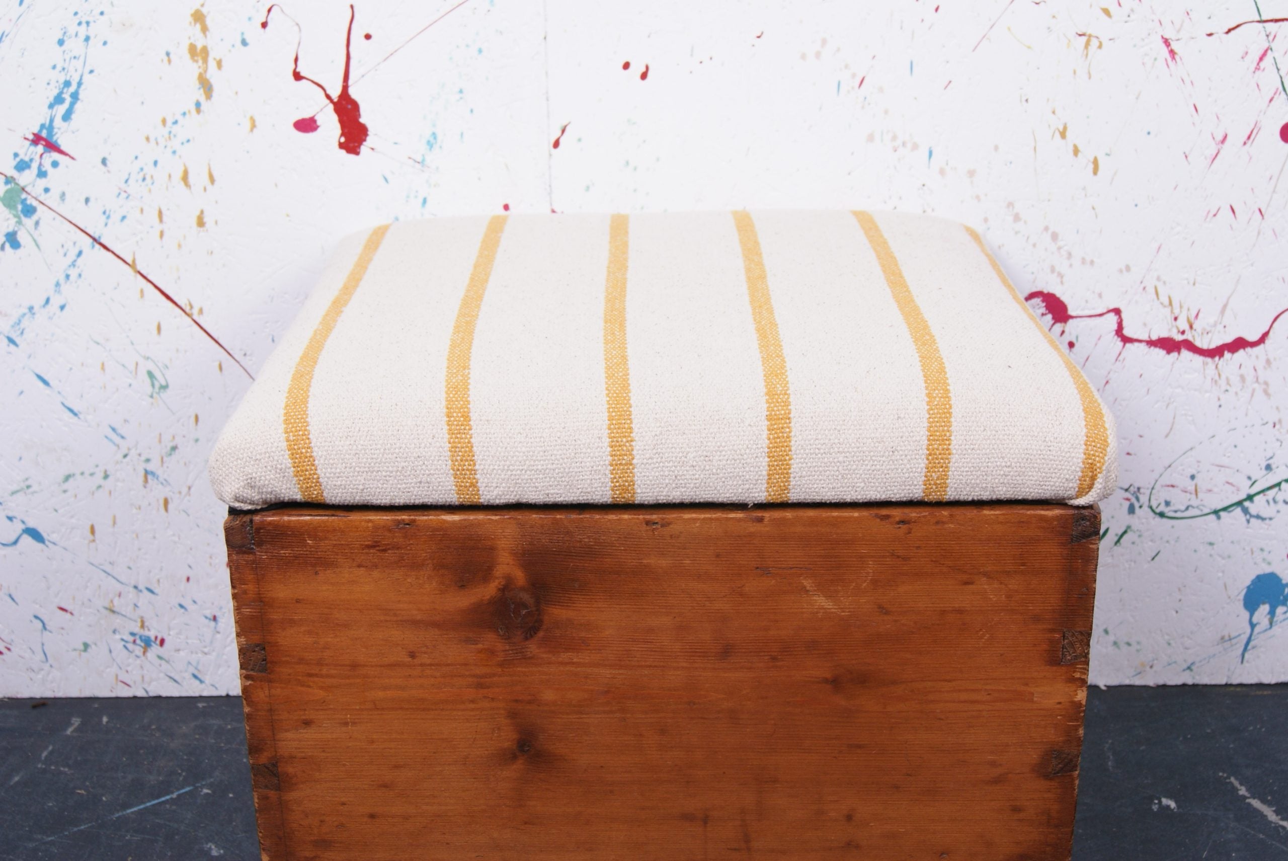 upholstered-storage-box-2