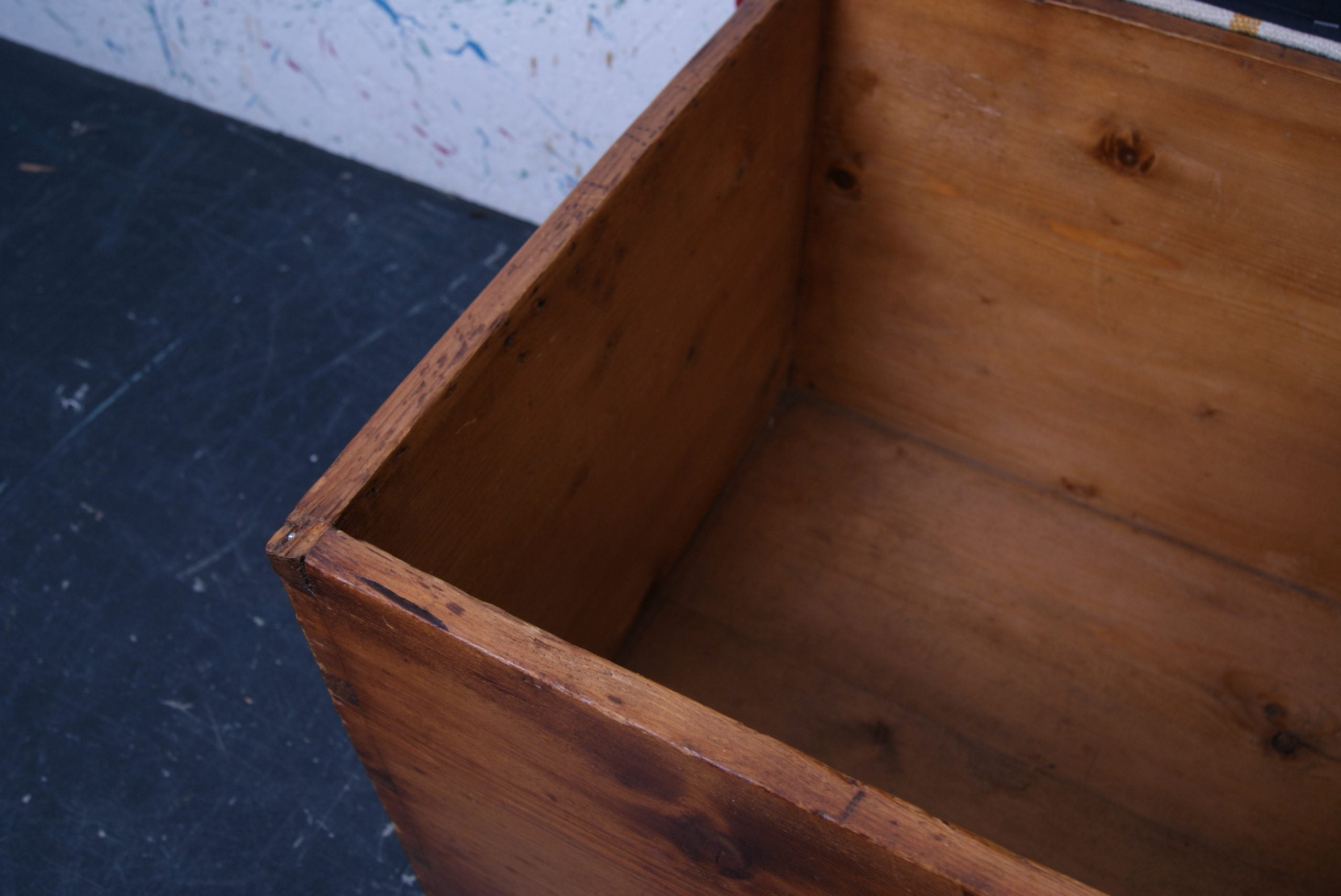 upholstered-storage-box-5