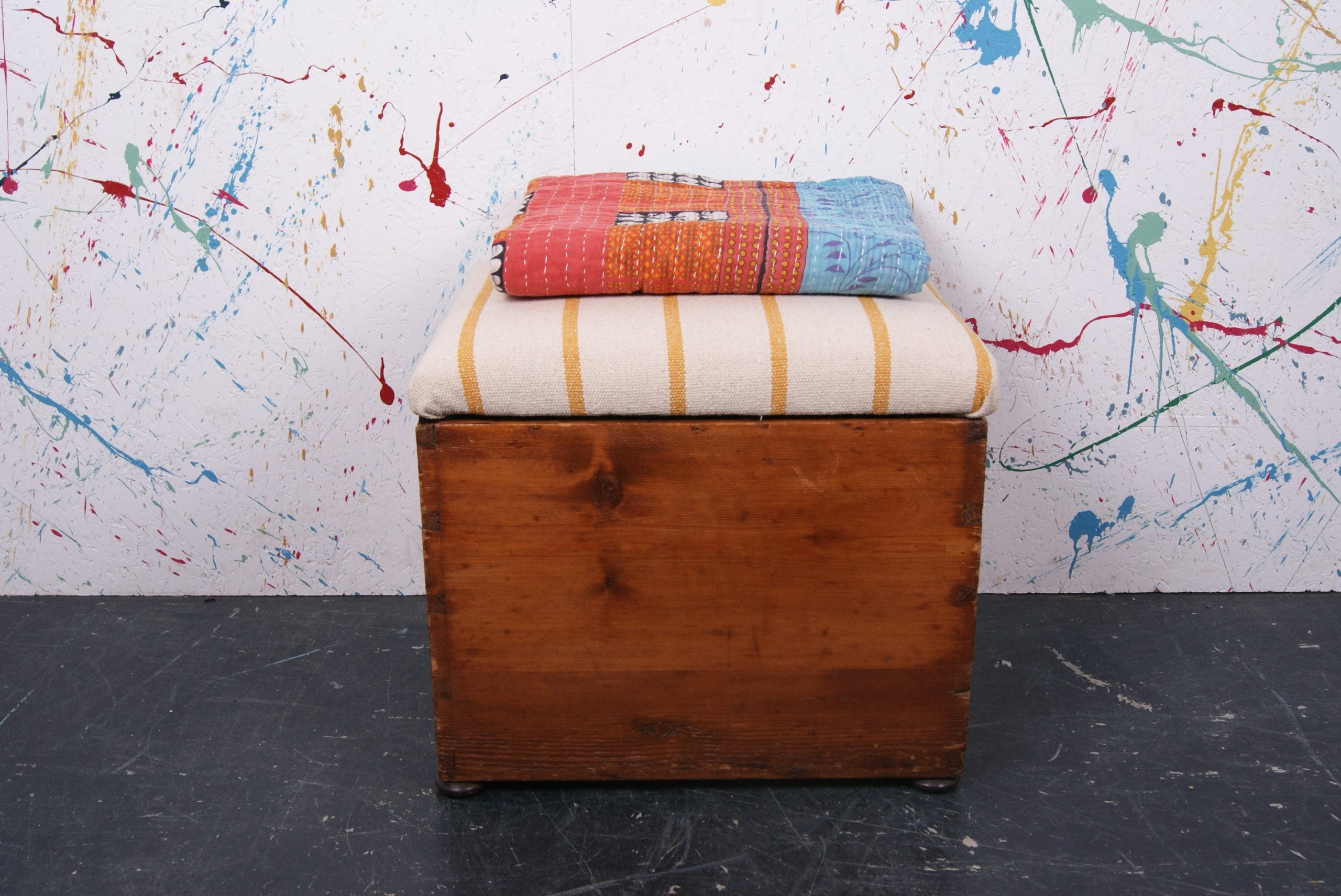 upholstered-storage-box-7