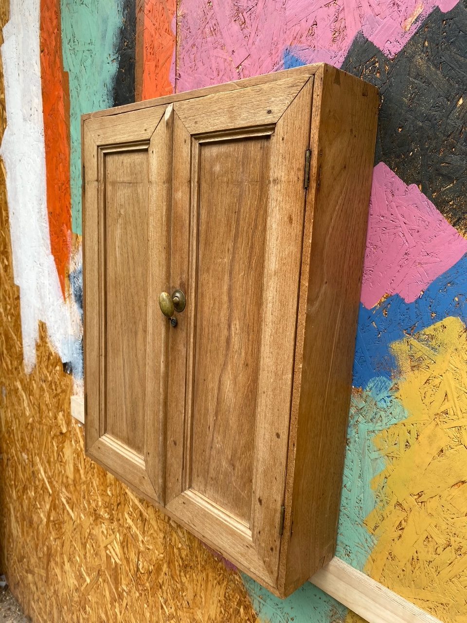 wall-cabinet-2
