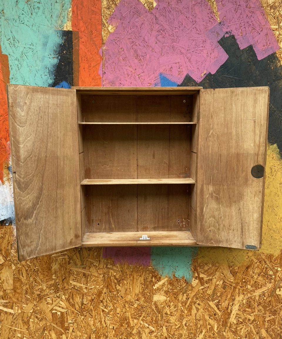 wall-cabinet-3
