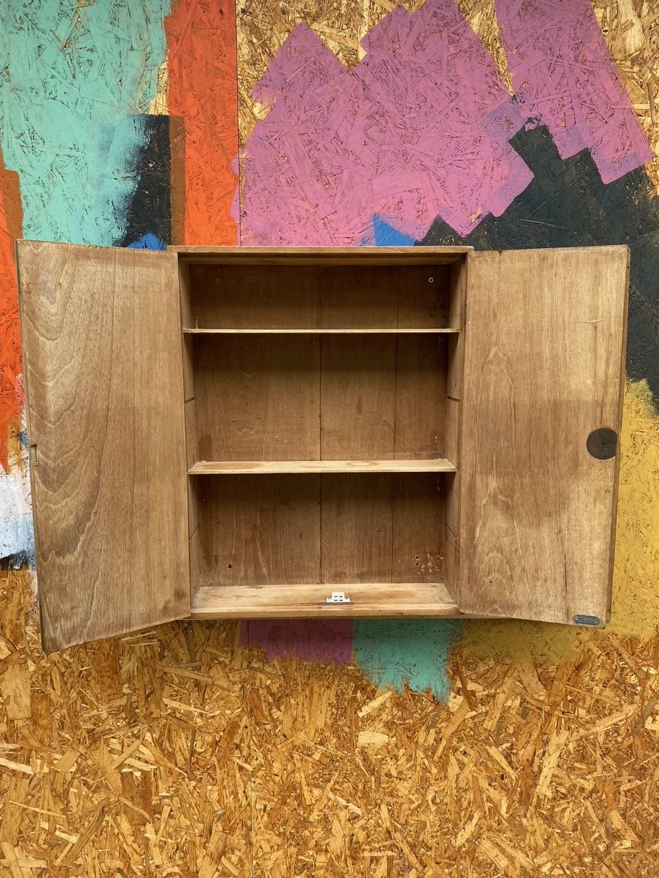 wall-cabinet-3