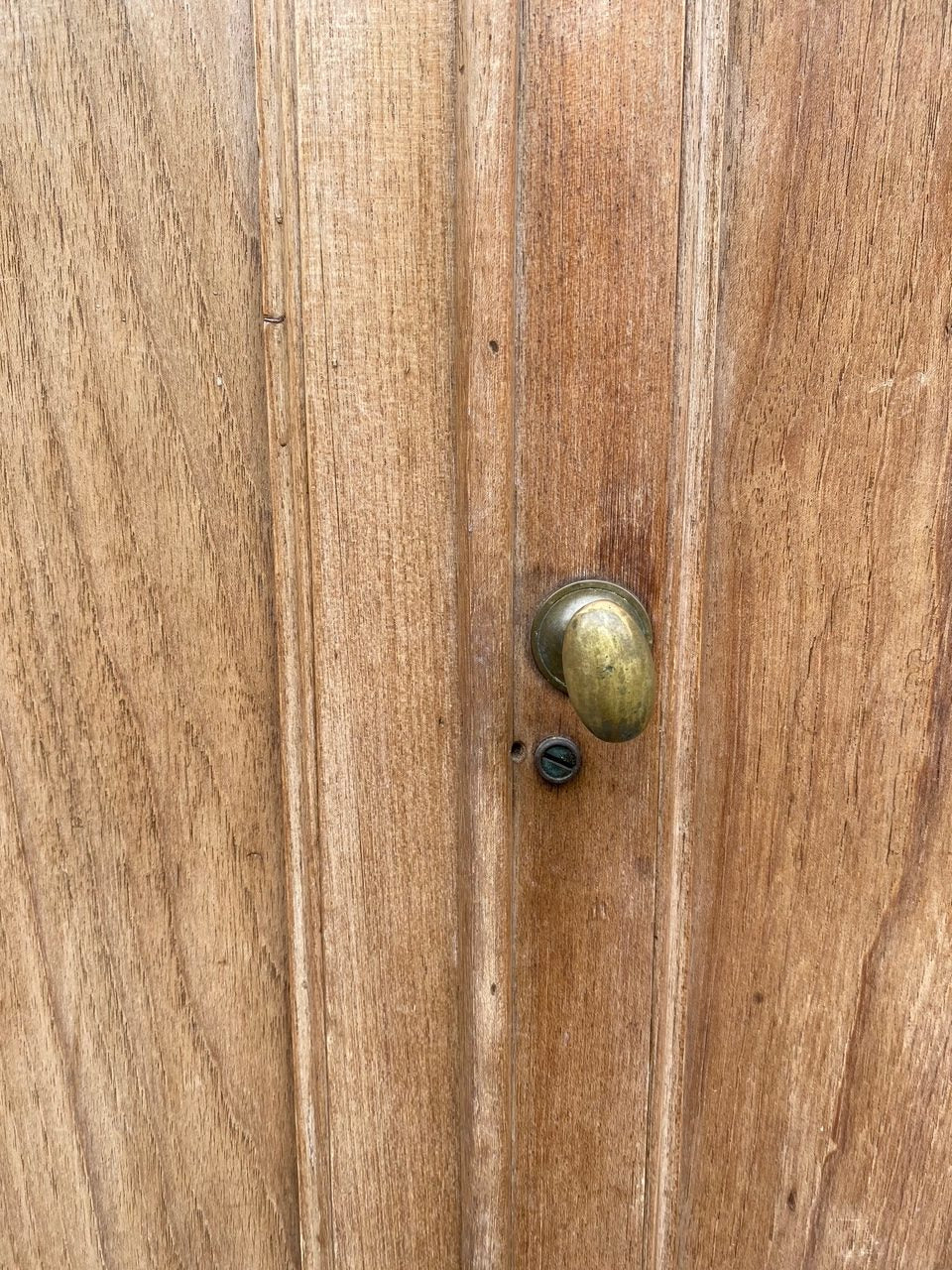 wall-cabinet-5
