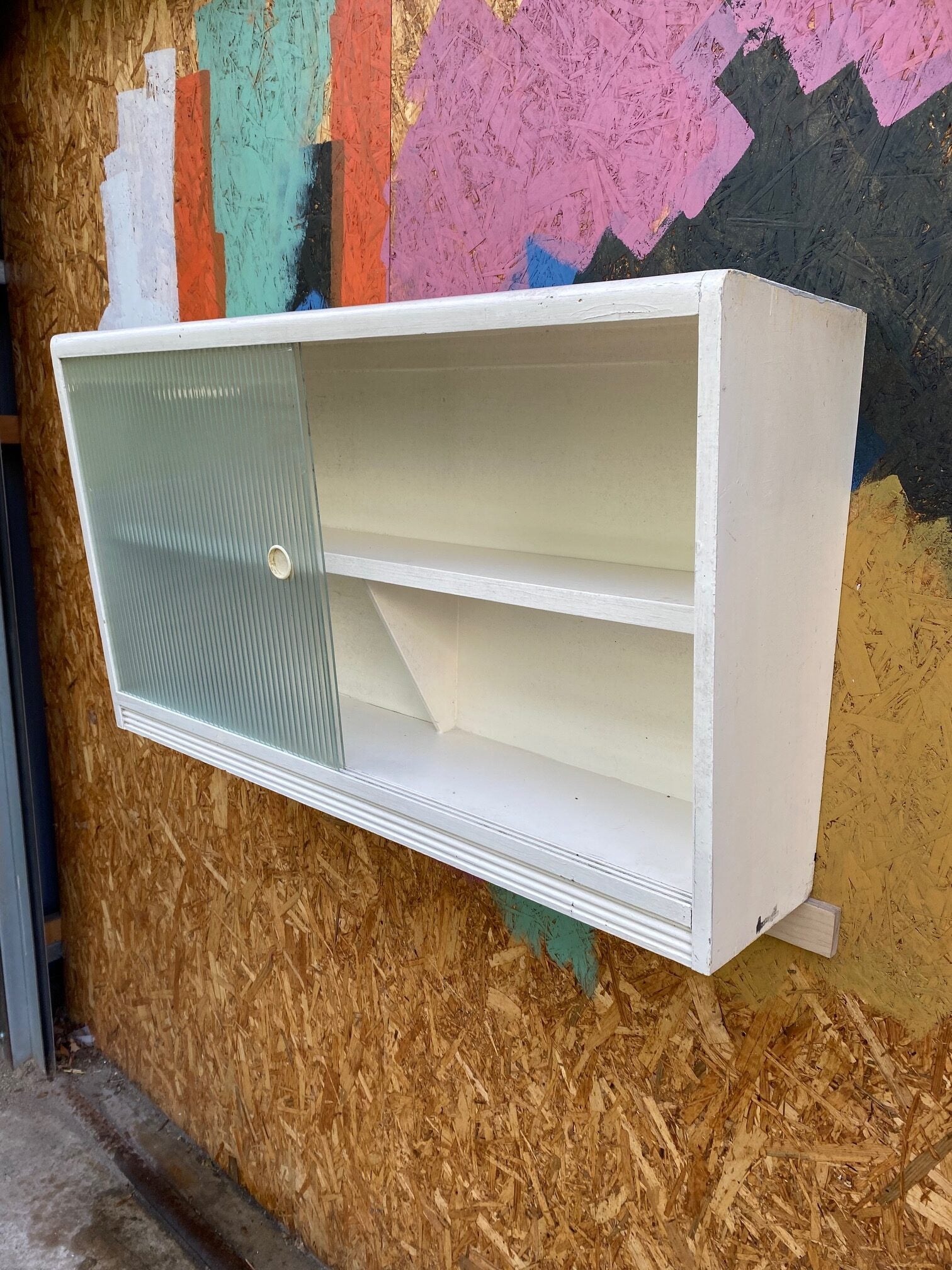wall-glass-cabinet-22
