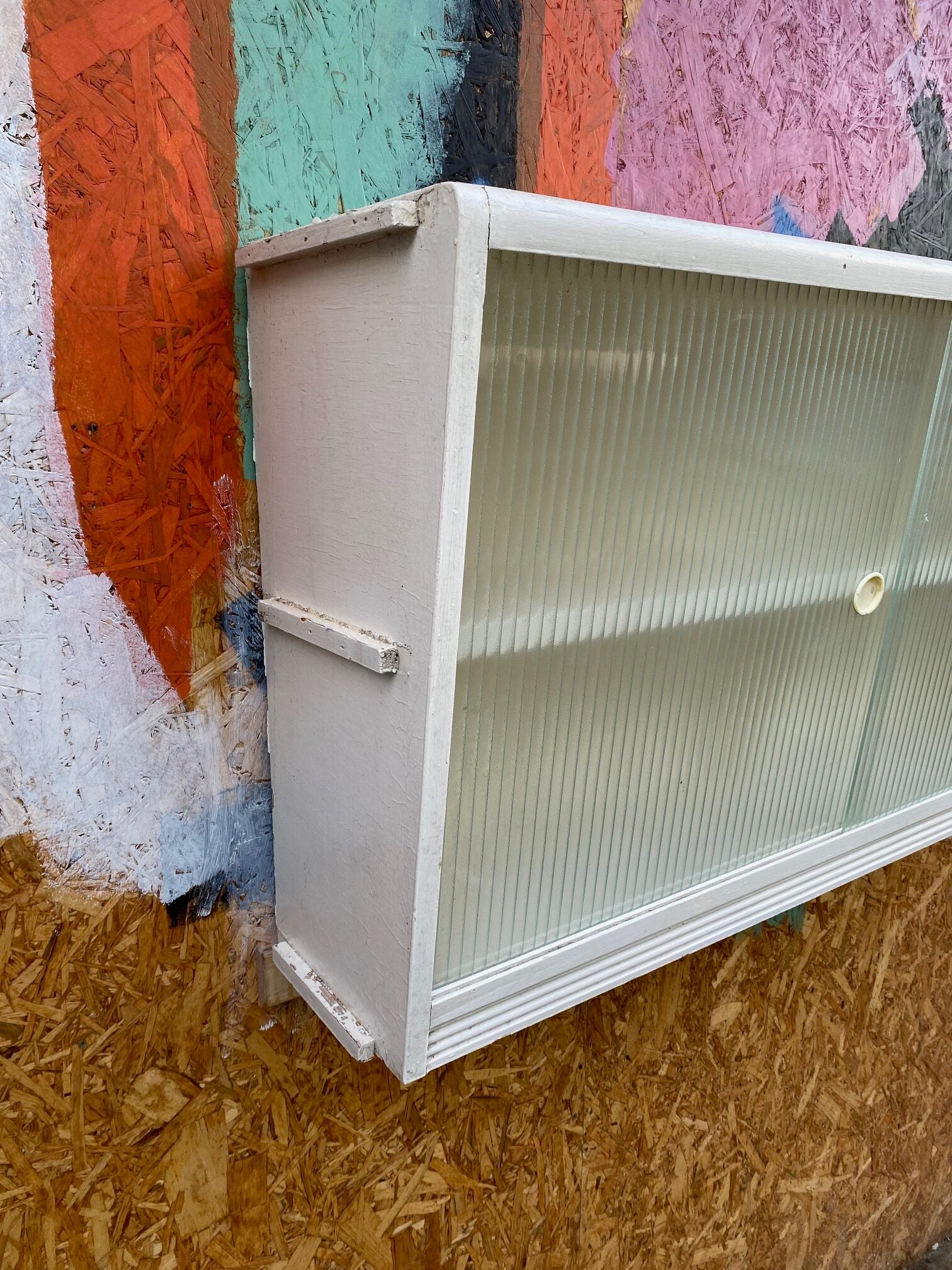 wall-glass-cabinet-25