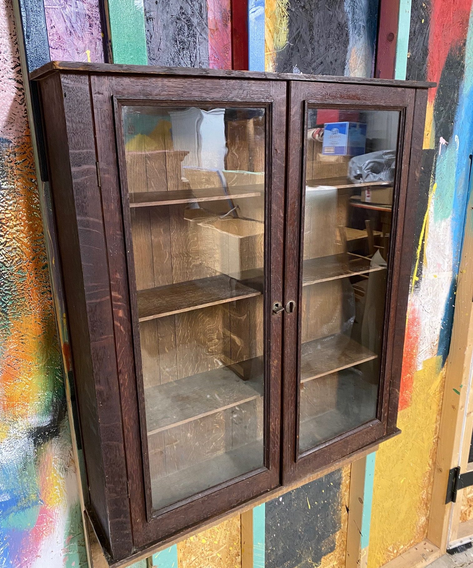 wall-glass-cabinet-33