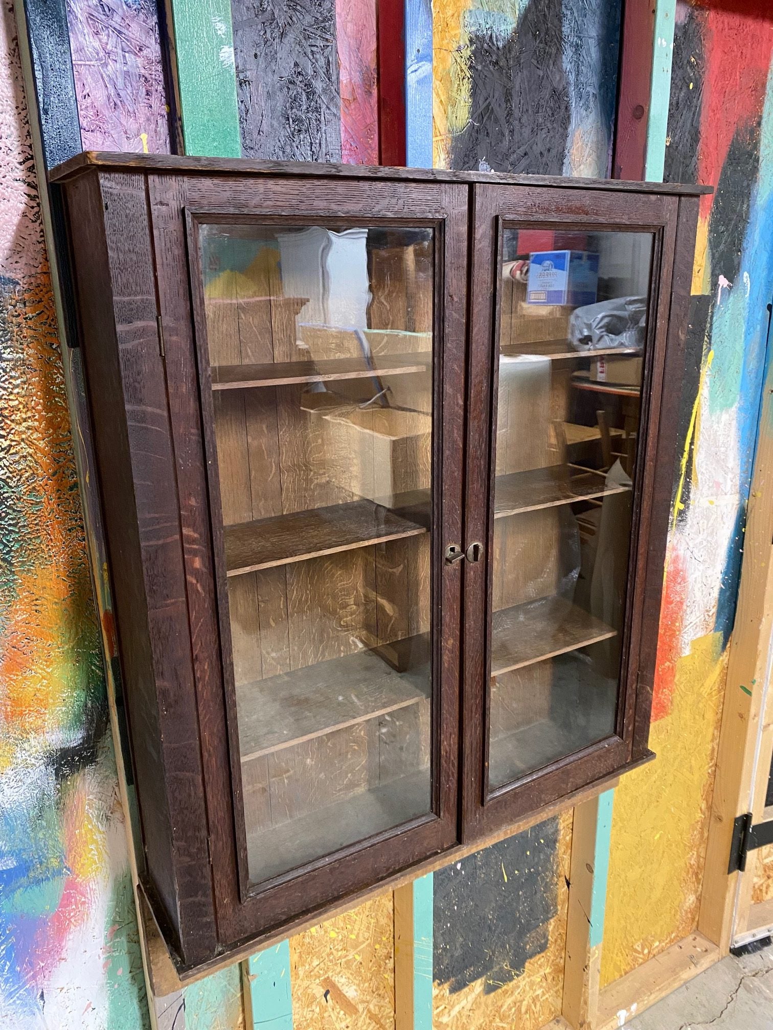 wall-glass-cabinet-33