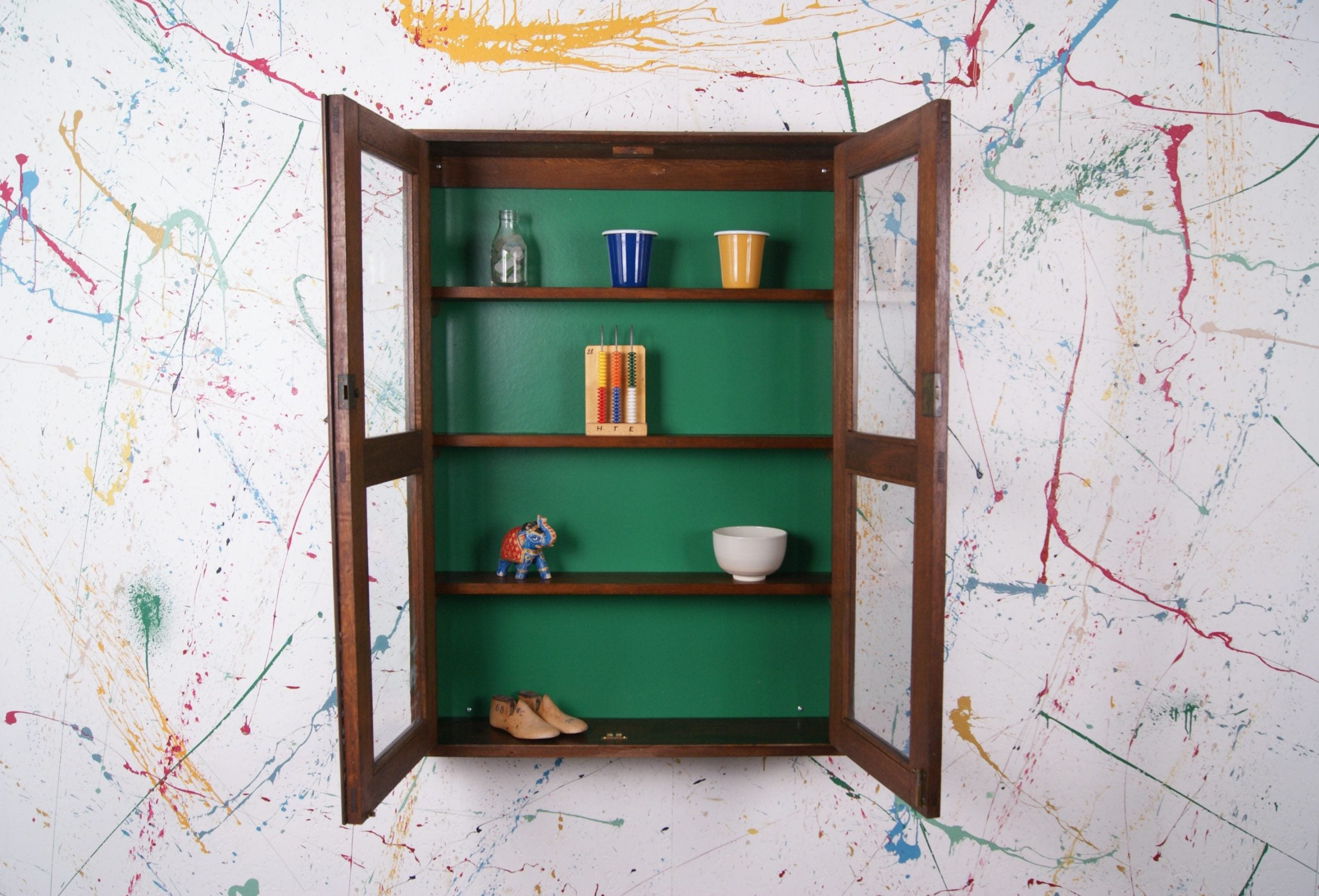 wall-glass-cabinet-4