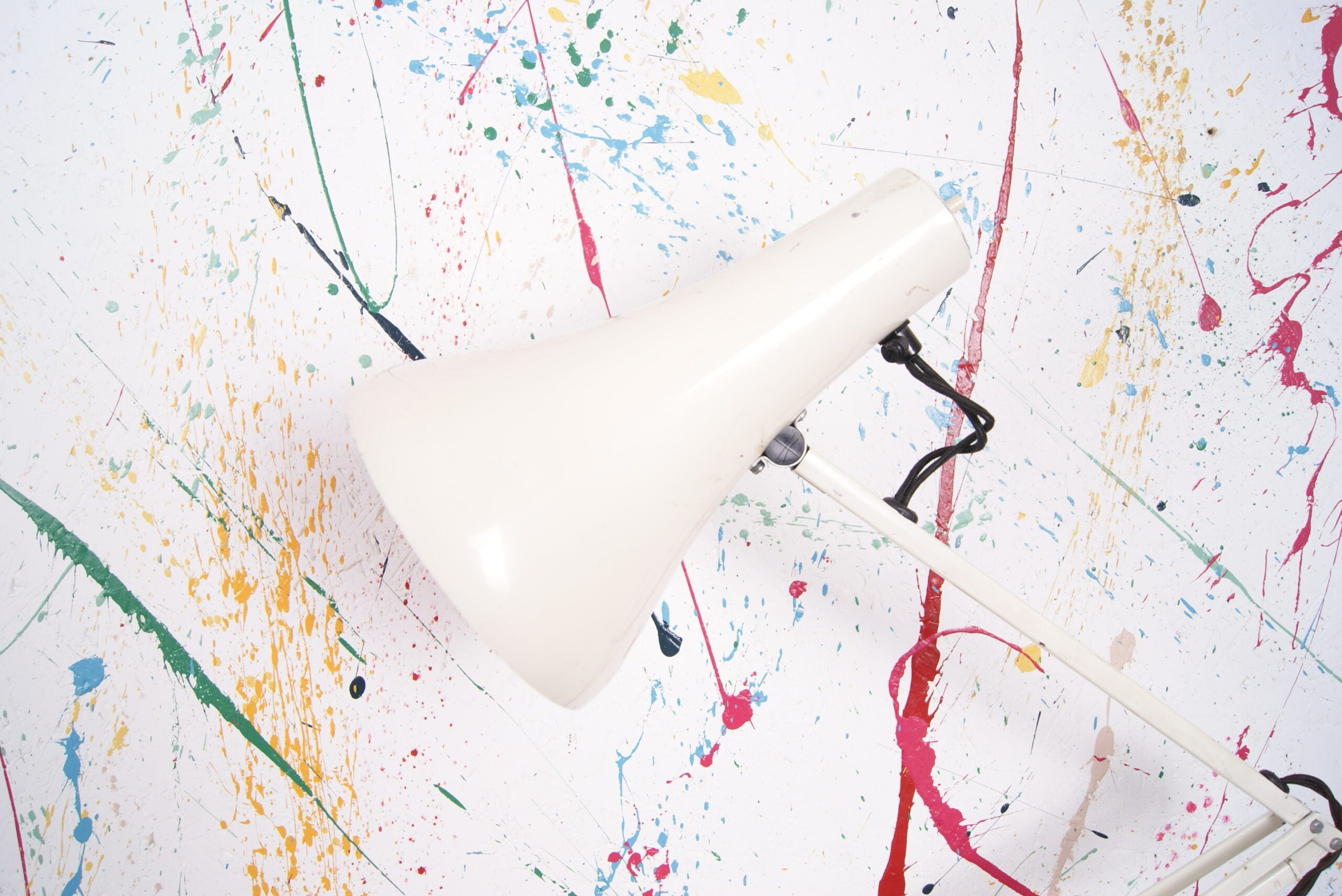 white-anglepoise-lamp-2