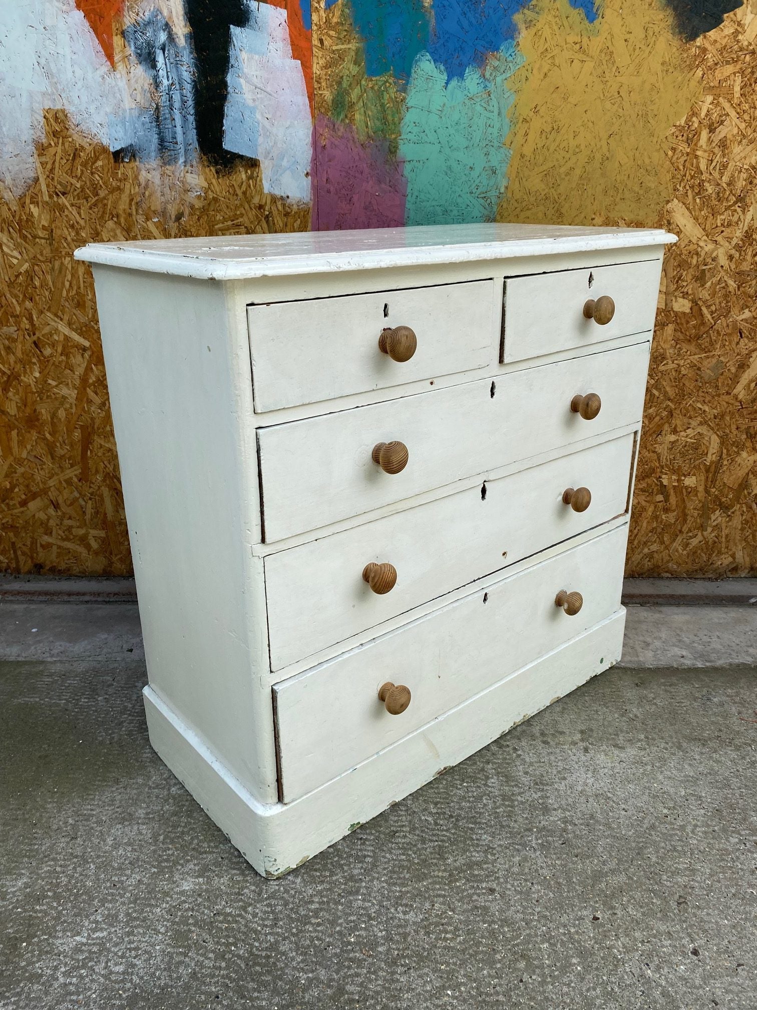white-chest-of-drawers-14