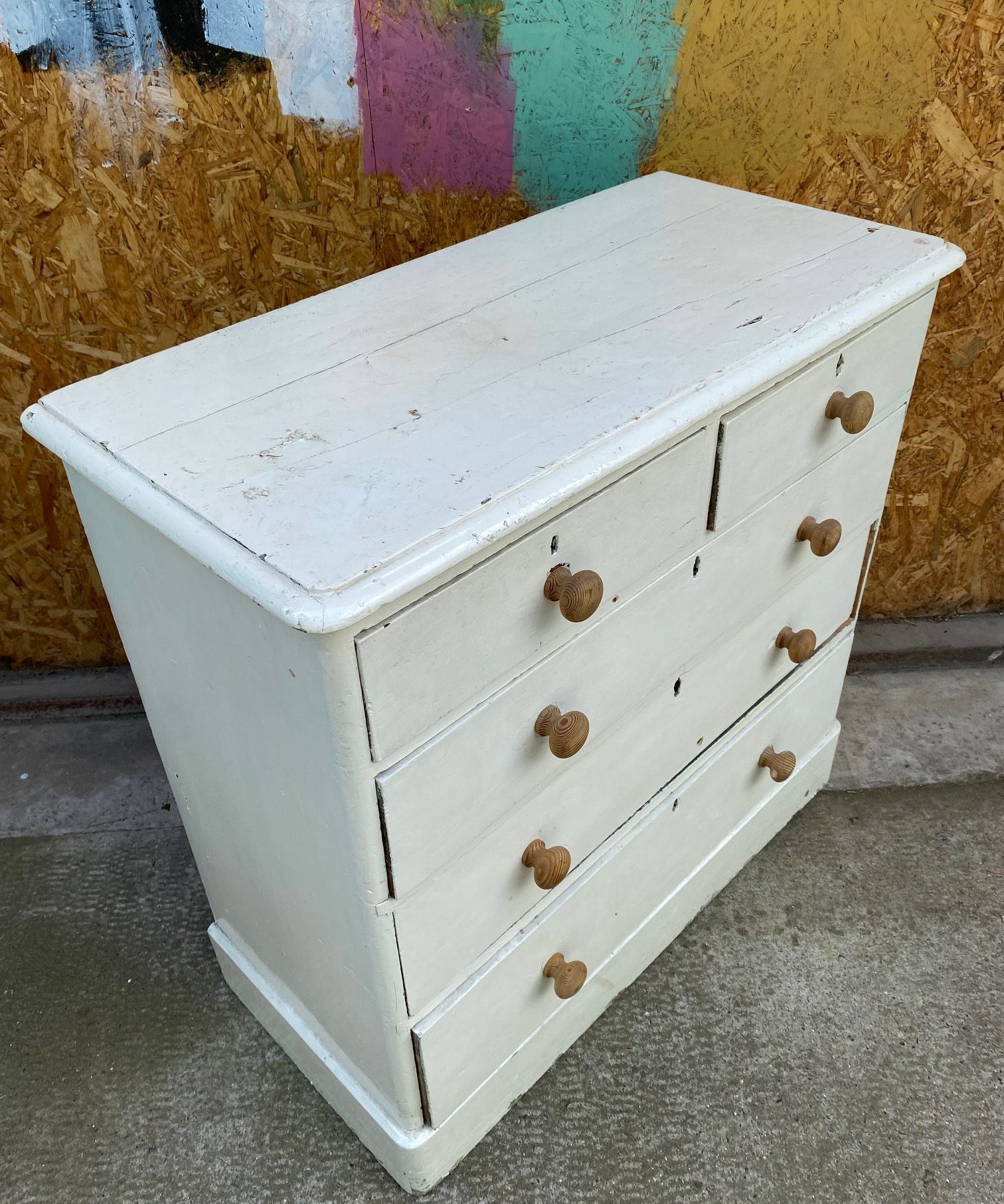 white-chest-of-drawers-15