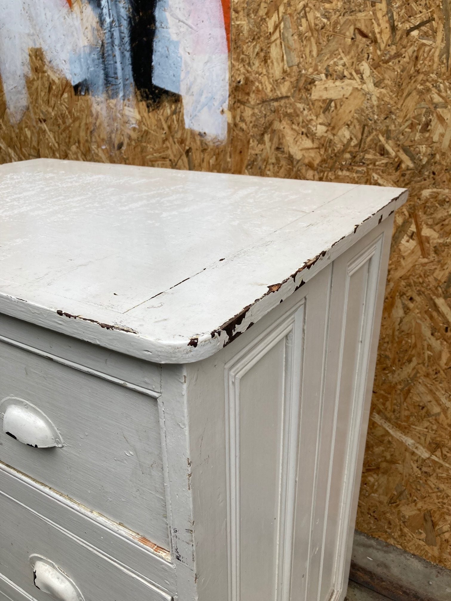 white-chest-of-drawers-3