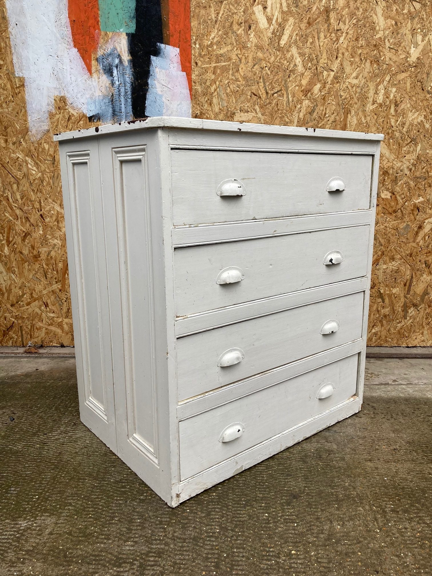 white-chest-of-drawers-4
