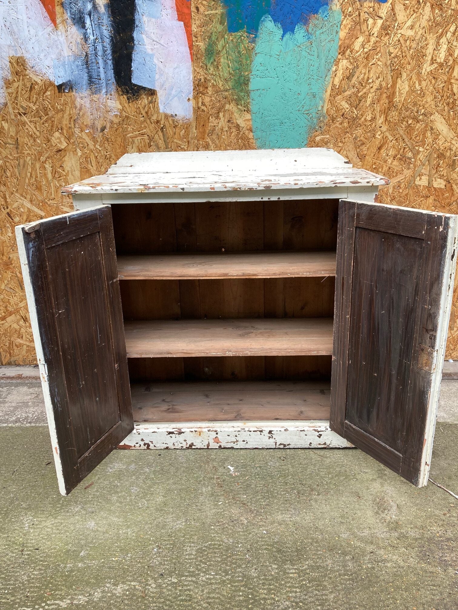 white-cupboard-3