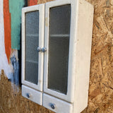 white-frosted-cabinet-2