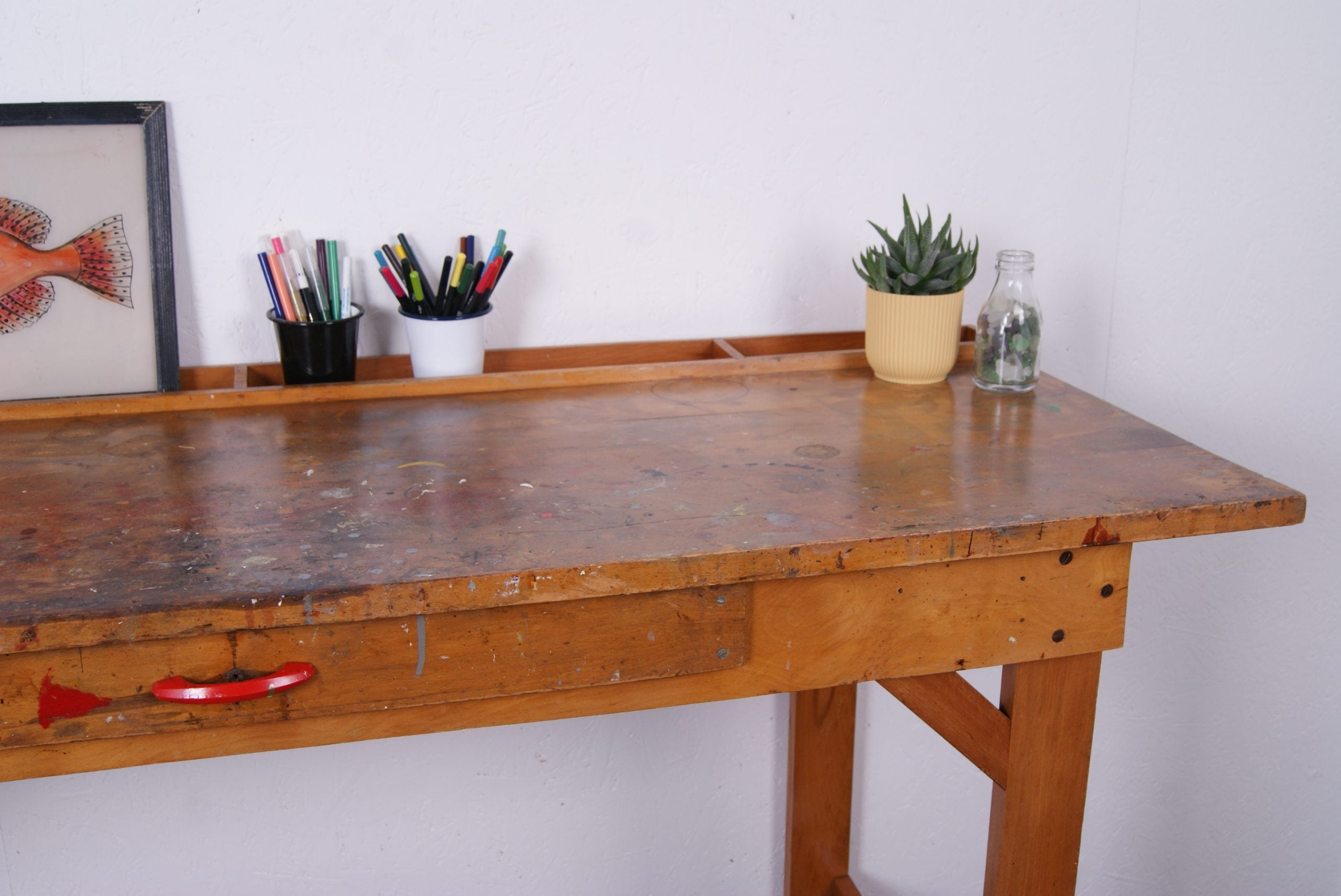 wooden-art-desk-7