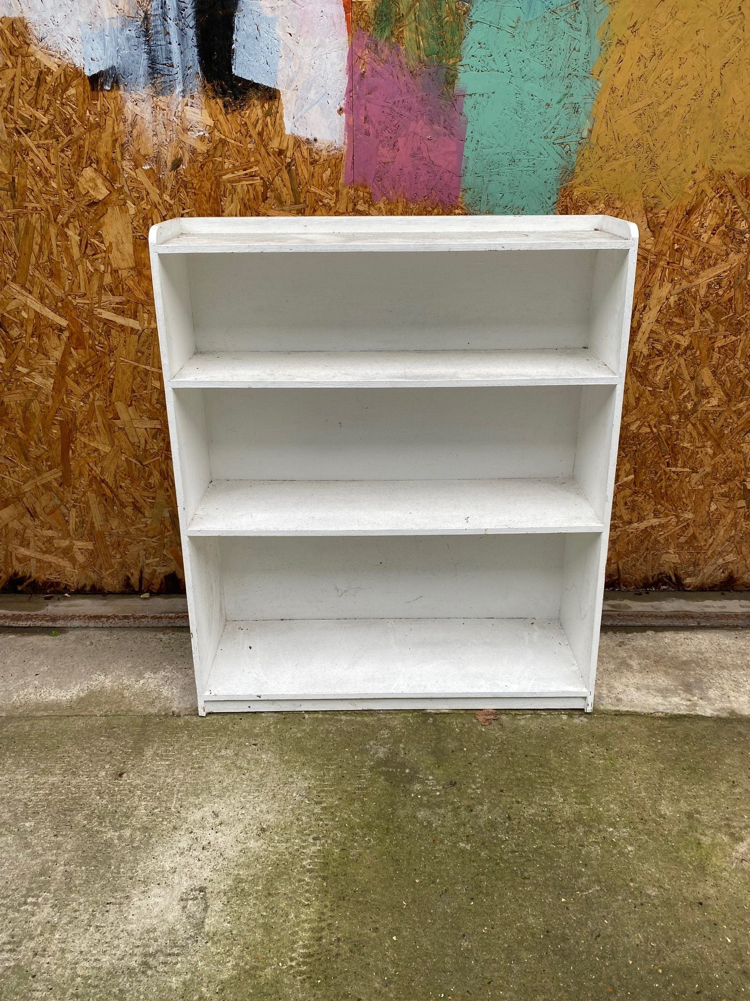 wooden-bookshelf-1
