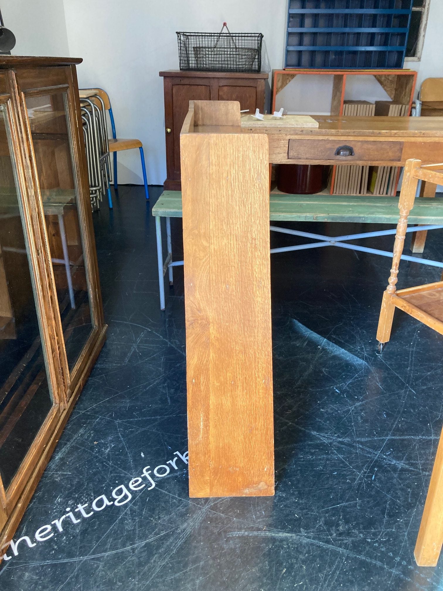 wooden-bookshelf-2