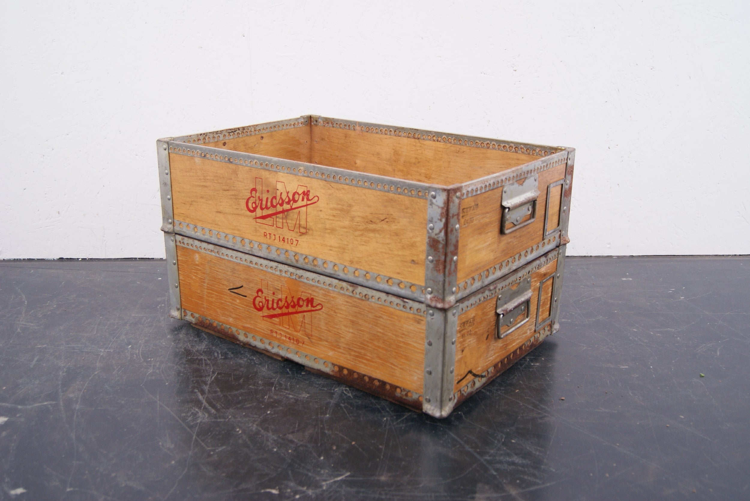 wooden-crates-4