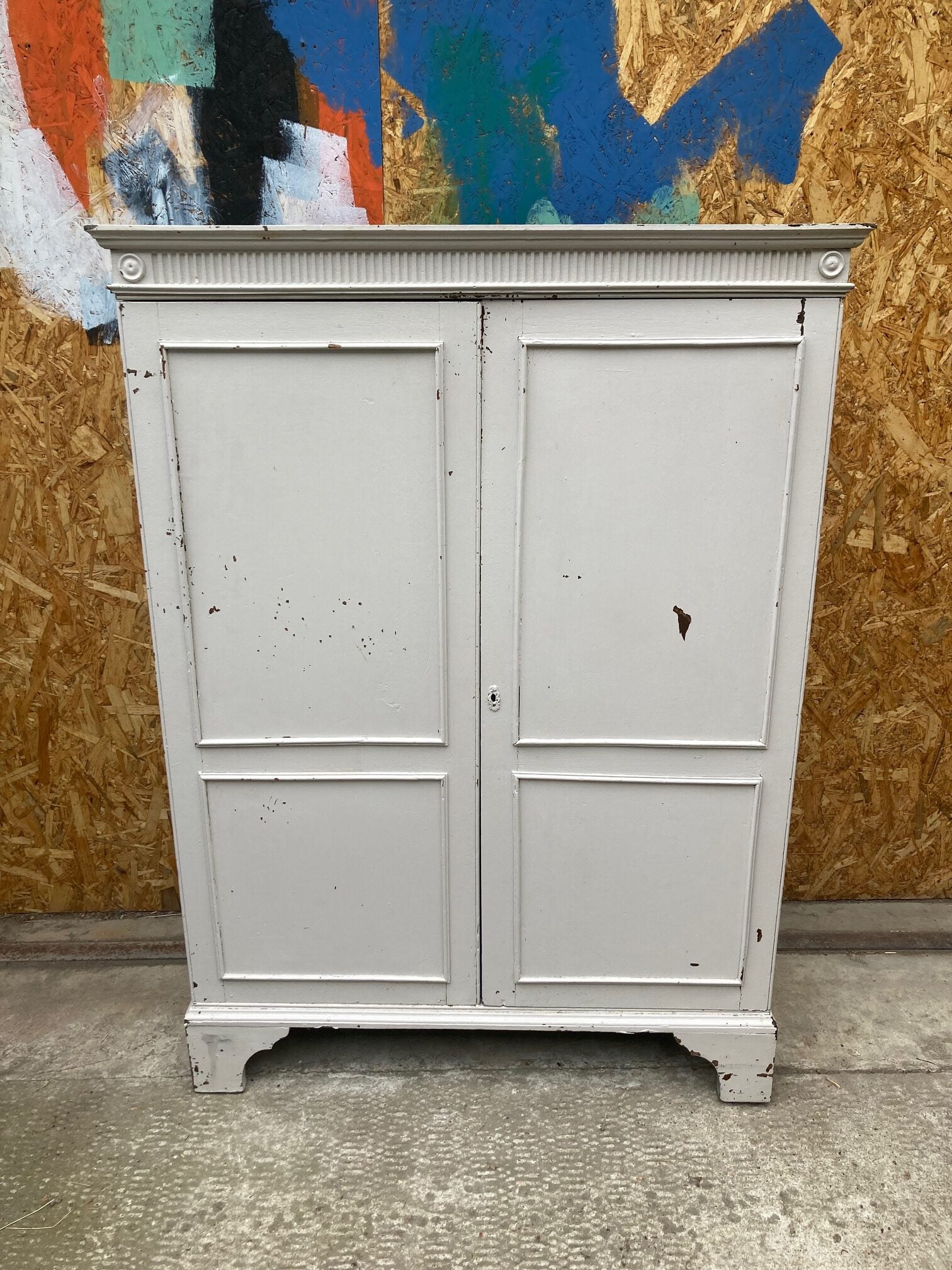 wooden-cupboard-1